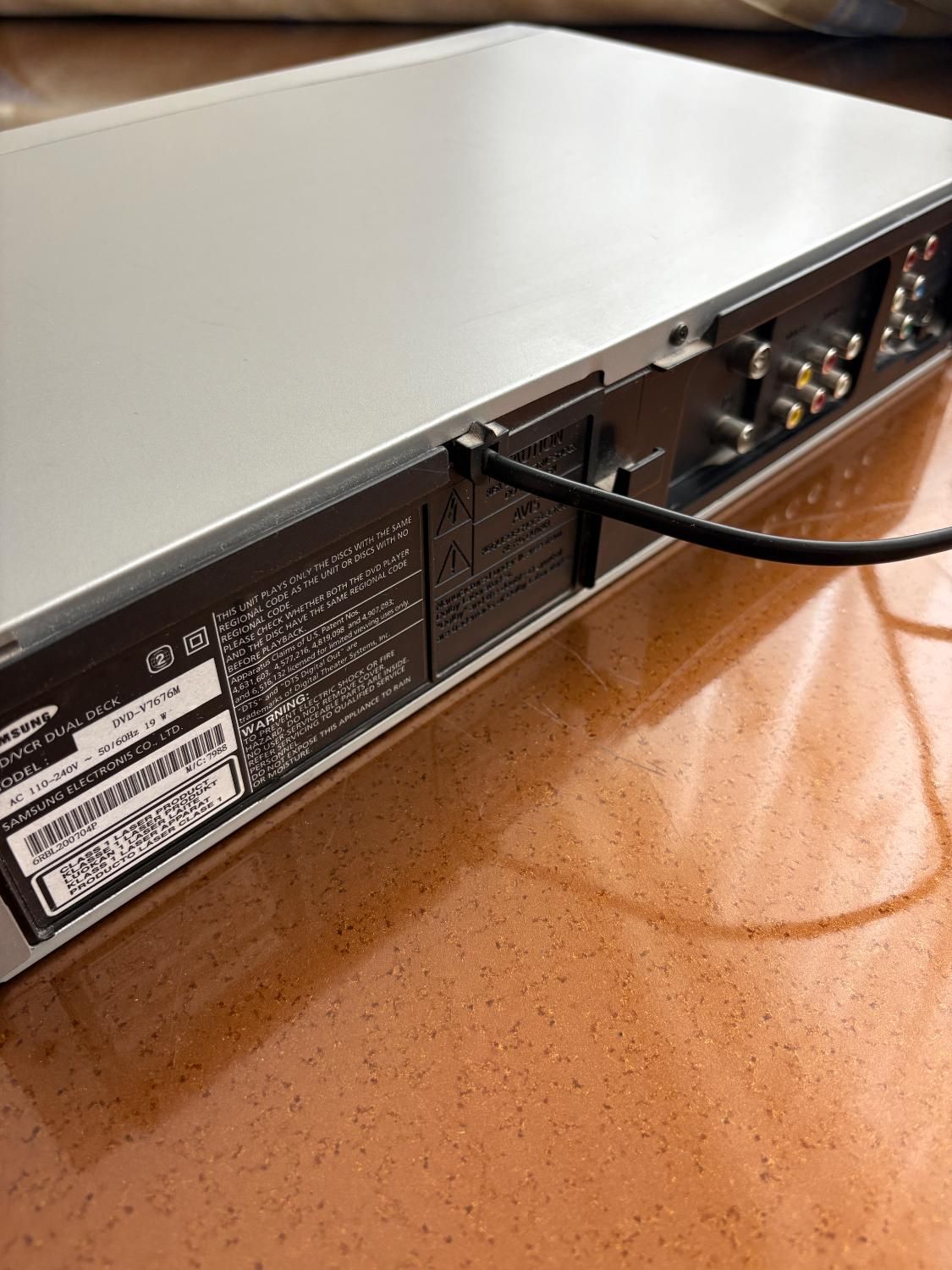 SAMSUNG VIDEO DVD PLAYER DVD-V7676M|پخش‌کننده DVD و ویدیو|اصفهان, نقش جهان|دیوار