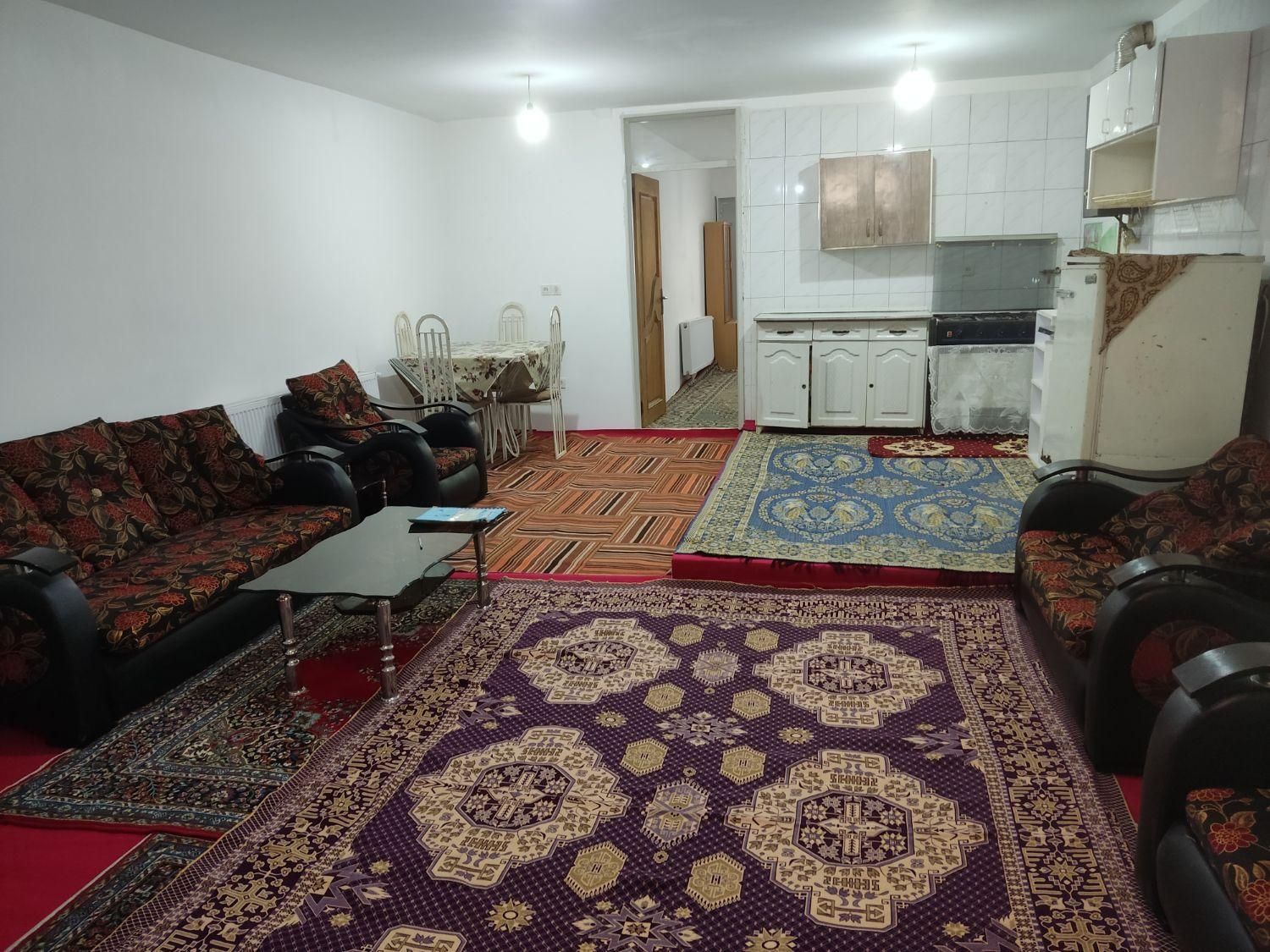 اجاره روزانه خانه استخردار برای مسافران|اجارهٔ کوتاه‌مدت ویلا و باغ|اردبیل, |دیوار