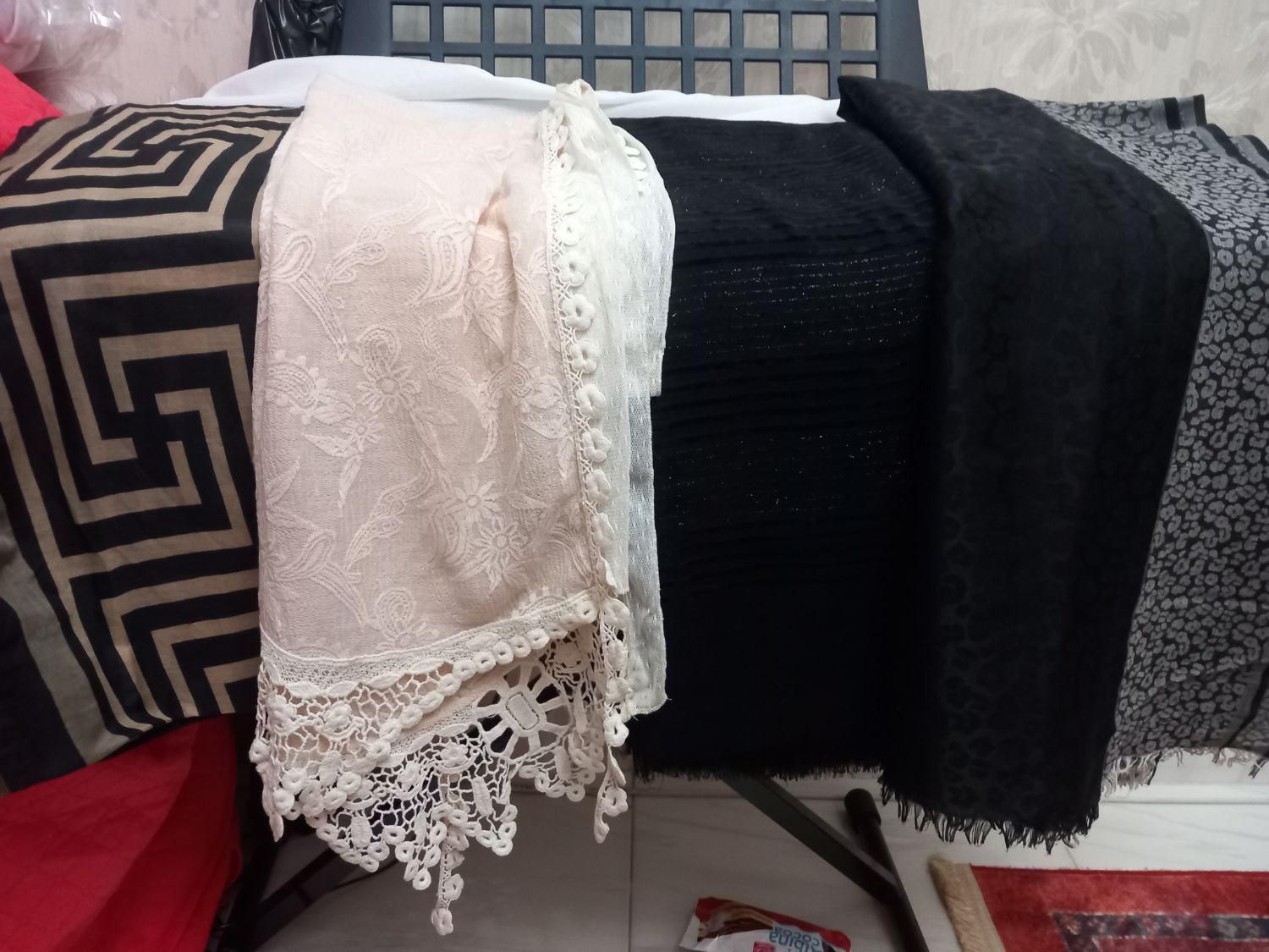 لباس و کیف|کفش و لباس بچه|رشت, جهاد|دیوار
