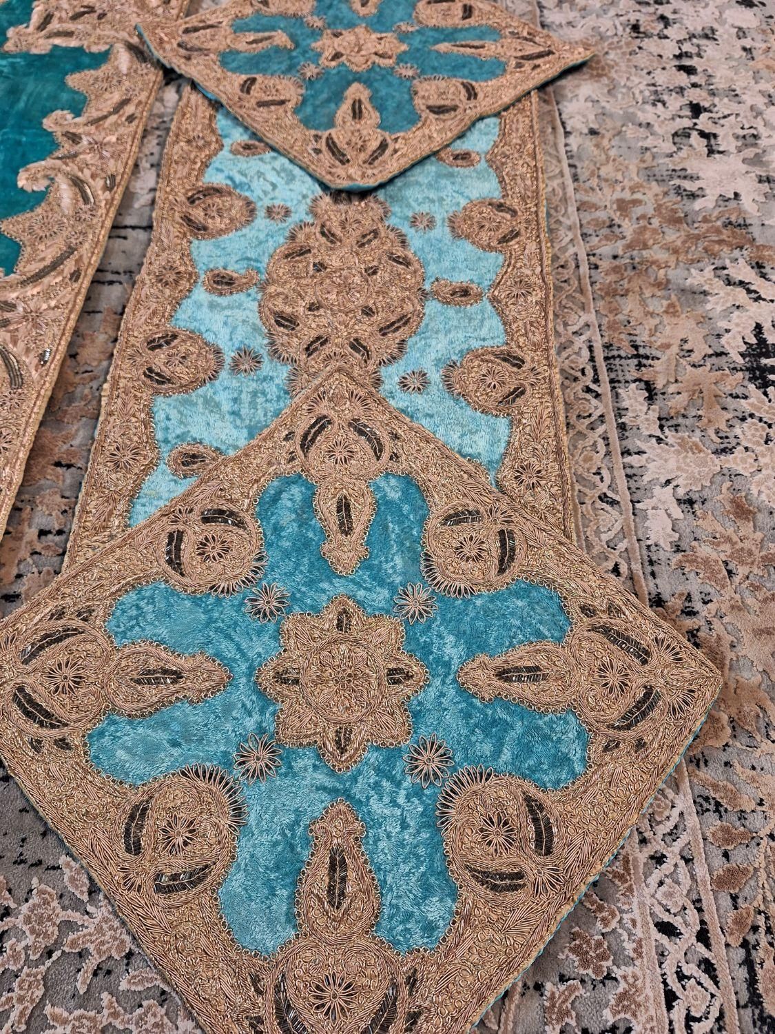 رومیزی ۴ تیکه سرمه دوزی اصل و مخمل|پرده، رانر، رومیزی|تهران, افسریه|دیوار