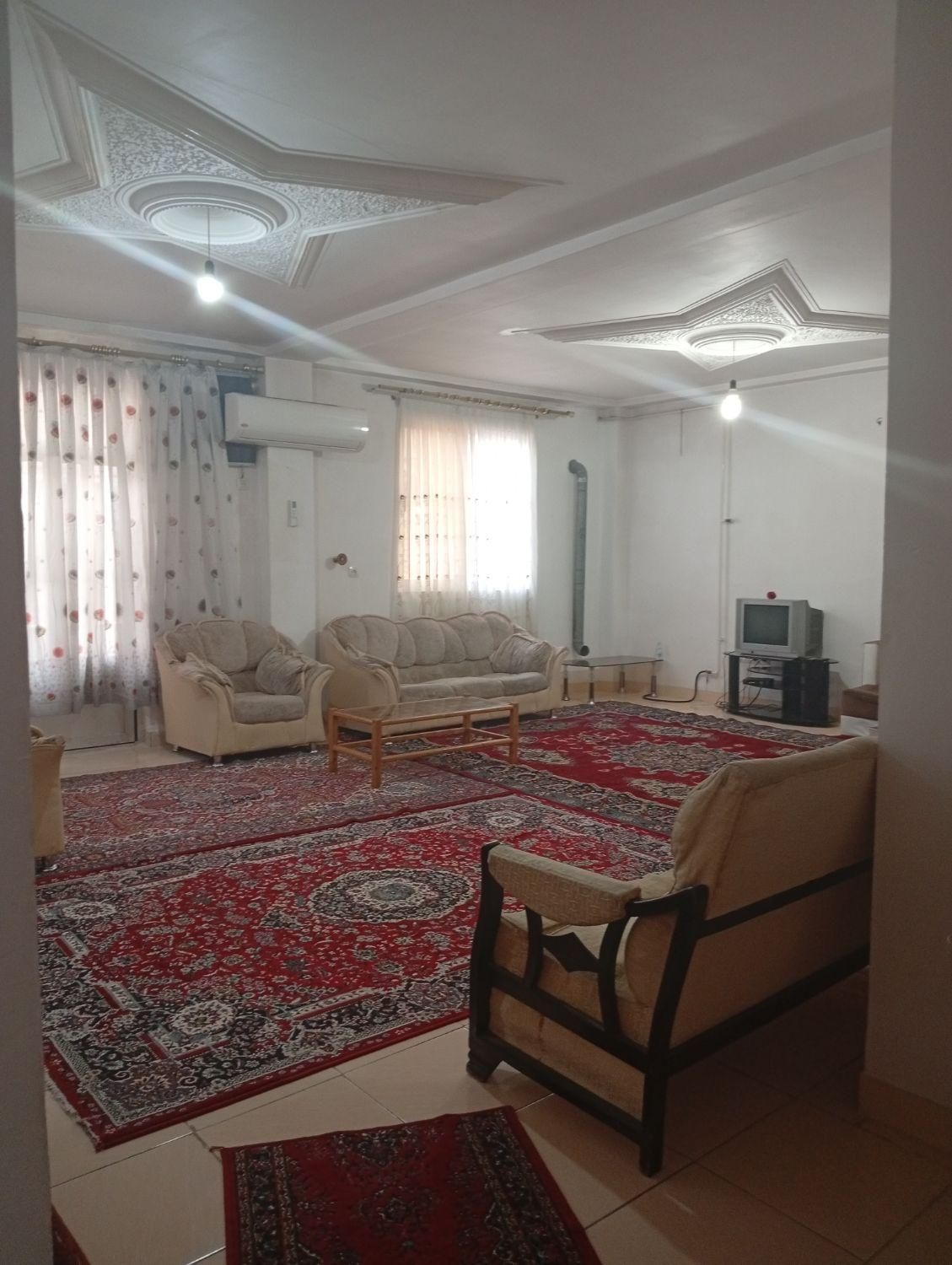 اجاره روزانه/هفتگی/ماهانه آپارتمان ۱۲۰ متری|اجارهٔ کوتاه‌مدت آپارتمان و سوئیت|لاهیجان, حاجی آباد|دیوار