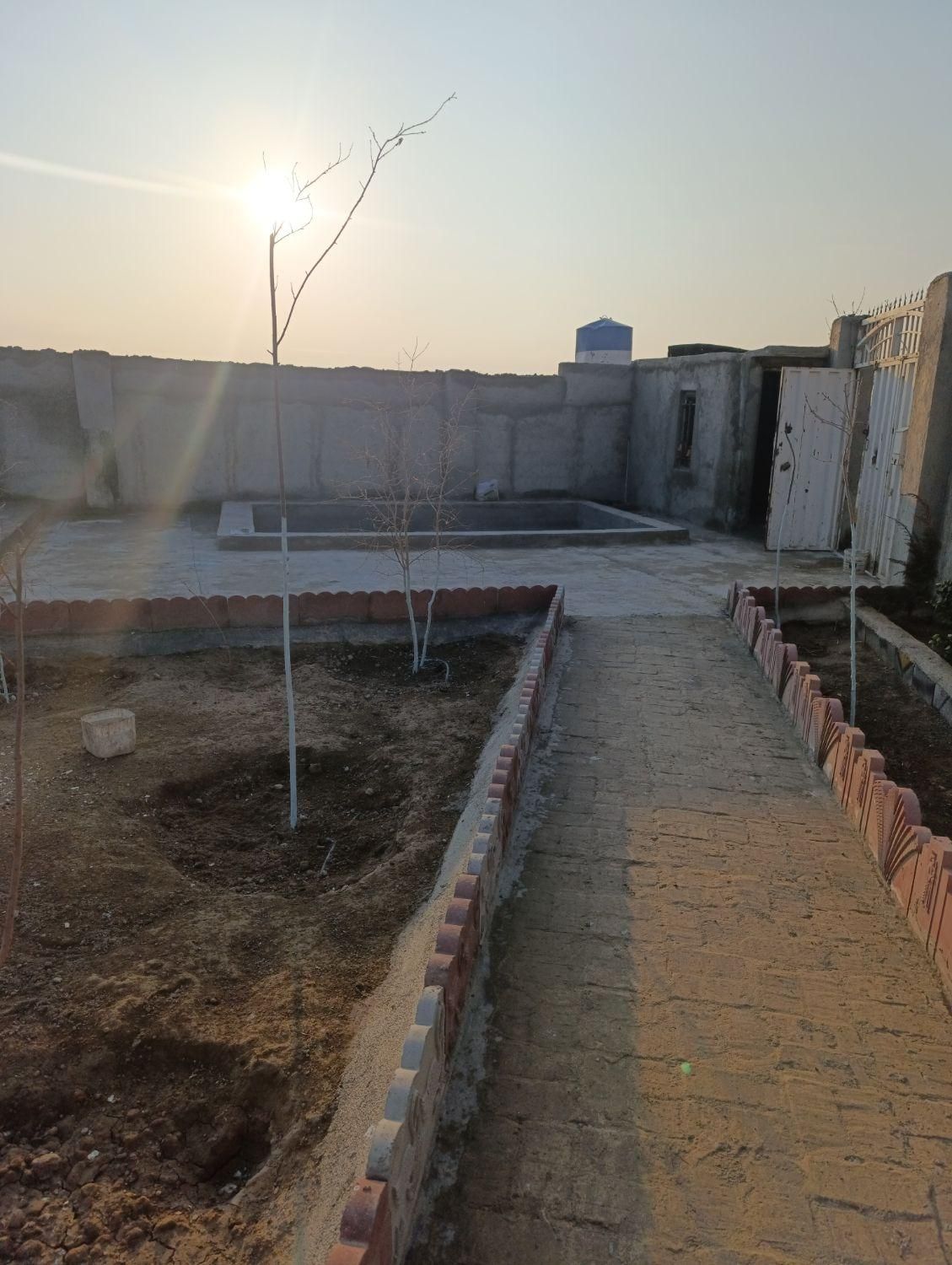 باغچه باغ۲۵۰/۳۰۰متر/چاه آب/بَرجاده/تک برگ برق مالک|فروش زمین و ملک کلنگی|شهریار, |دیوار