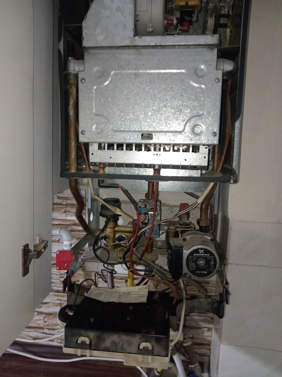 تعمیرات ونصب وسرویس اسپیلت وپکیج باضمانت|خدمات پیشه و مهارت|زاهدان, |دیوار