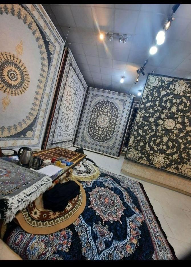 فرش هالیدا ((الماس شرق)|فرش|مشهد, سپاد|دیوار