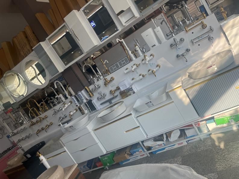 توالت فرنگی و ست لوازم بهداشتی|لوازم سرویس بهداشتی|تبریز, |دیوار