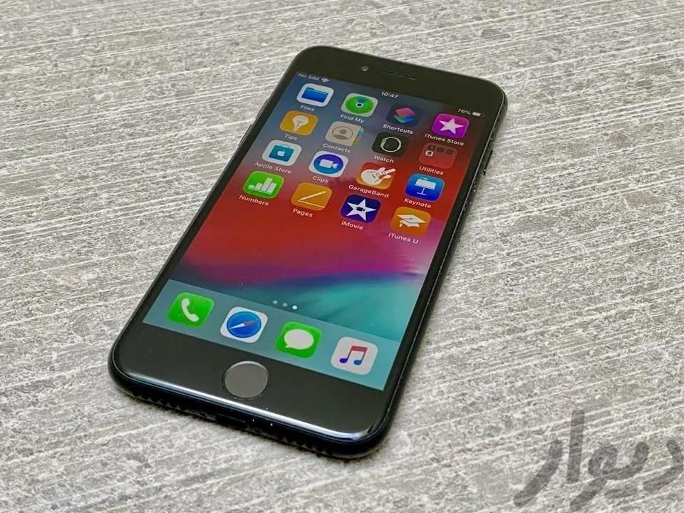 اپل iPhone SE (2020) ۱۲۸ گیگابایت|موبایل|تهران, درب دوم|دیوار