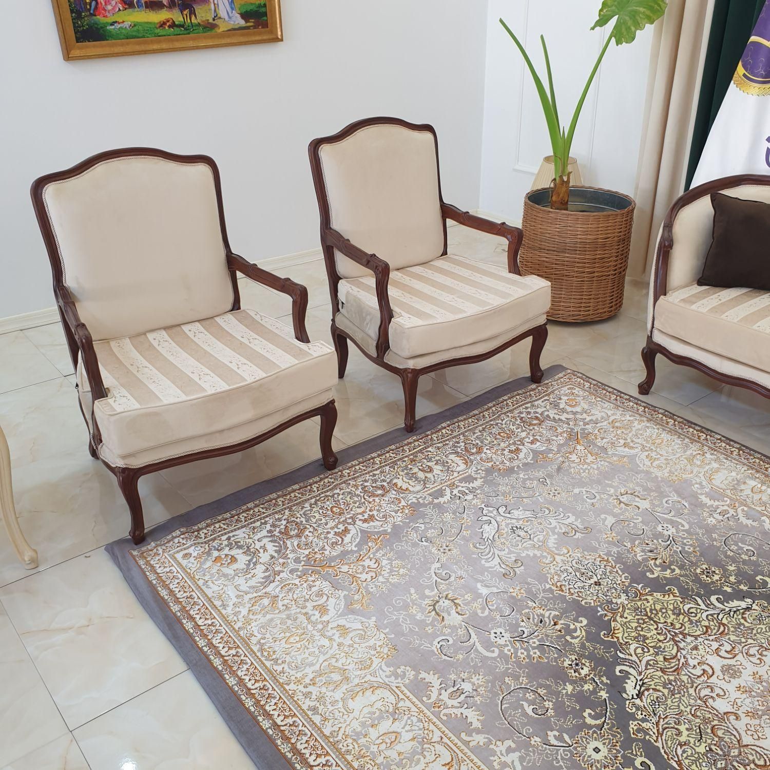 مبل فرانسوی ویدا ماهگونی|مبلمان خانگی و میز عسلی|شیراز, زرهی|دیوار