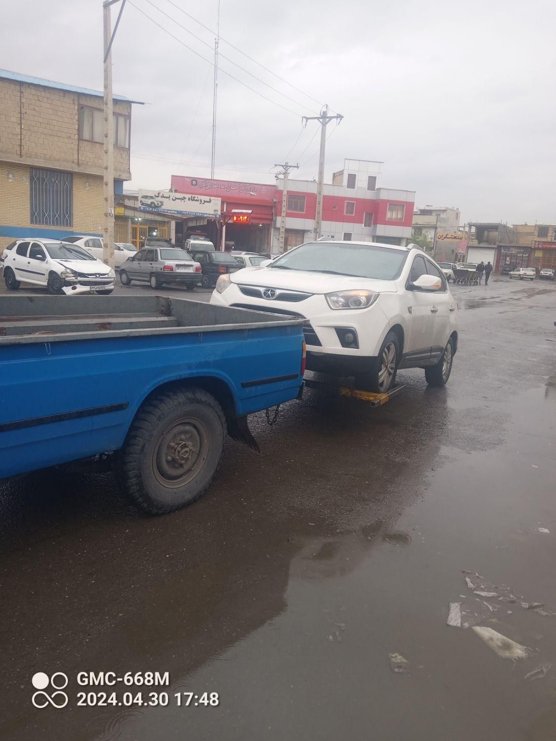 امداد خودرو و یدک کش شهرکرد|خدمات حمل و نقل|شهرکرد, |دیوار