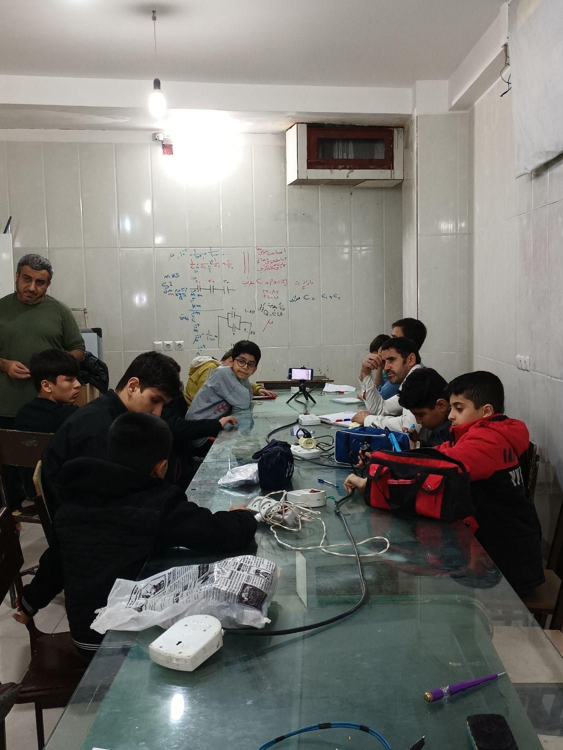 کلاس آموزش الکترونیک، رباتیک، تعمیرات آیفون تصویری|خدمات آموزشی|قم, نیروگاه|دیوار