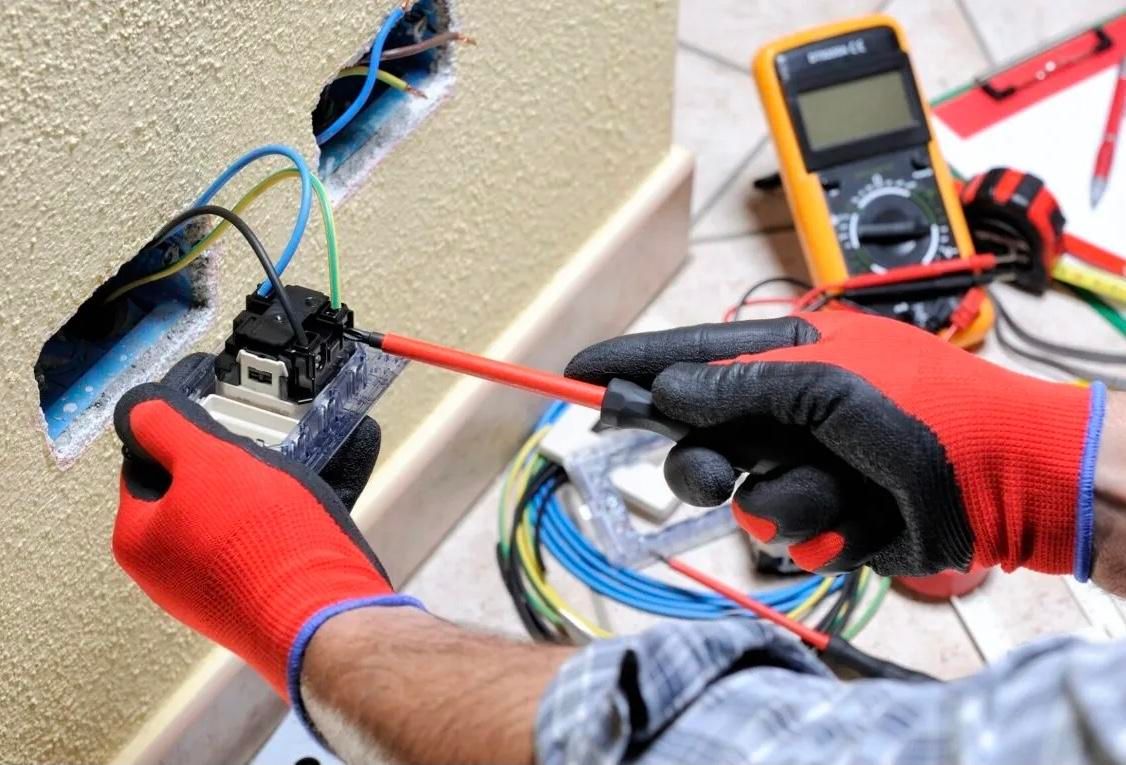 برقکار0تا100نصاب آنتن گردون ومرکزی پردیس فاز ۸و۱۱|خدمات پیشه و مهارت|پردیس, فاز ۸|دیوار