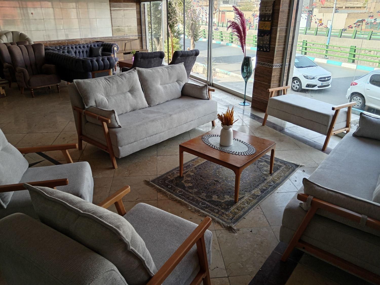 مبل لورا|مبلمان خانگی و میز عسلی|یزد, |دیوار