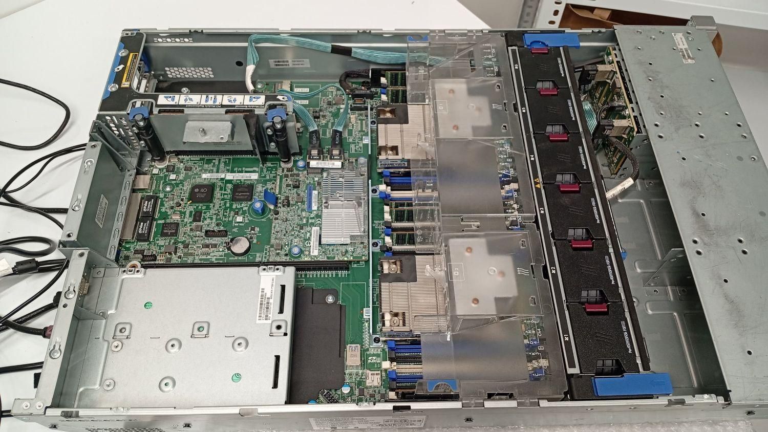 سرور G9 dl380 8ssf مناسب مجازی‌سازی|قطعات و لوازم جانبی رایانه|تهران, ایرانشهر|دیوار