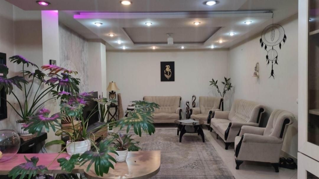 طبقه اول شیک و تمیز|اجارهٔ کوتاه‌مدت آپارتمان و سوئیت|کرج, گوهردشت|دیوار