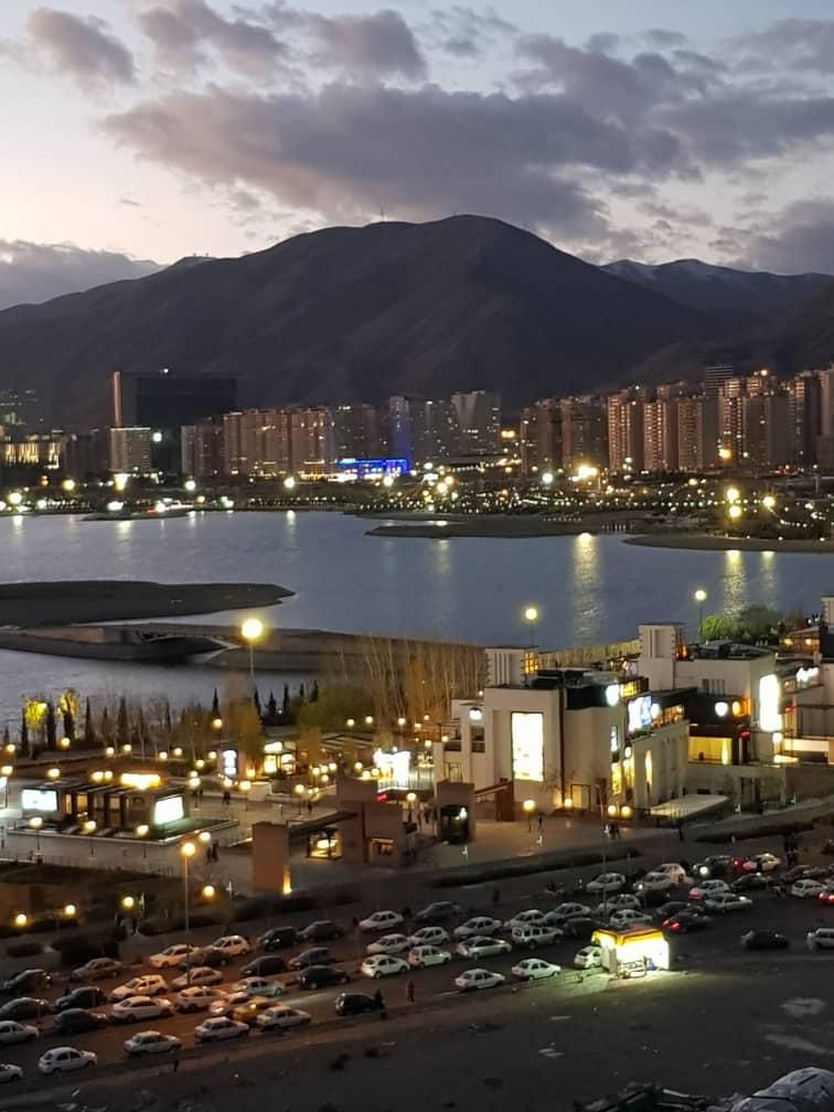 ۴۳۰۰۰مترزمین/رینگ اول دریاچه/۲کله/پلاک یک|فروش زمین و ملک کلنگی|تهران, دریاچه شهدای خلیج فارس|دیوار