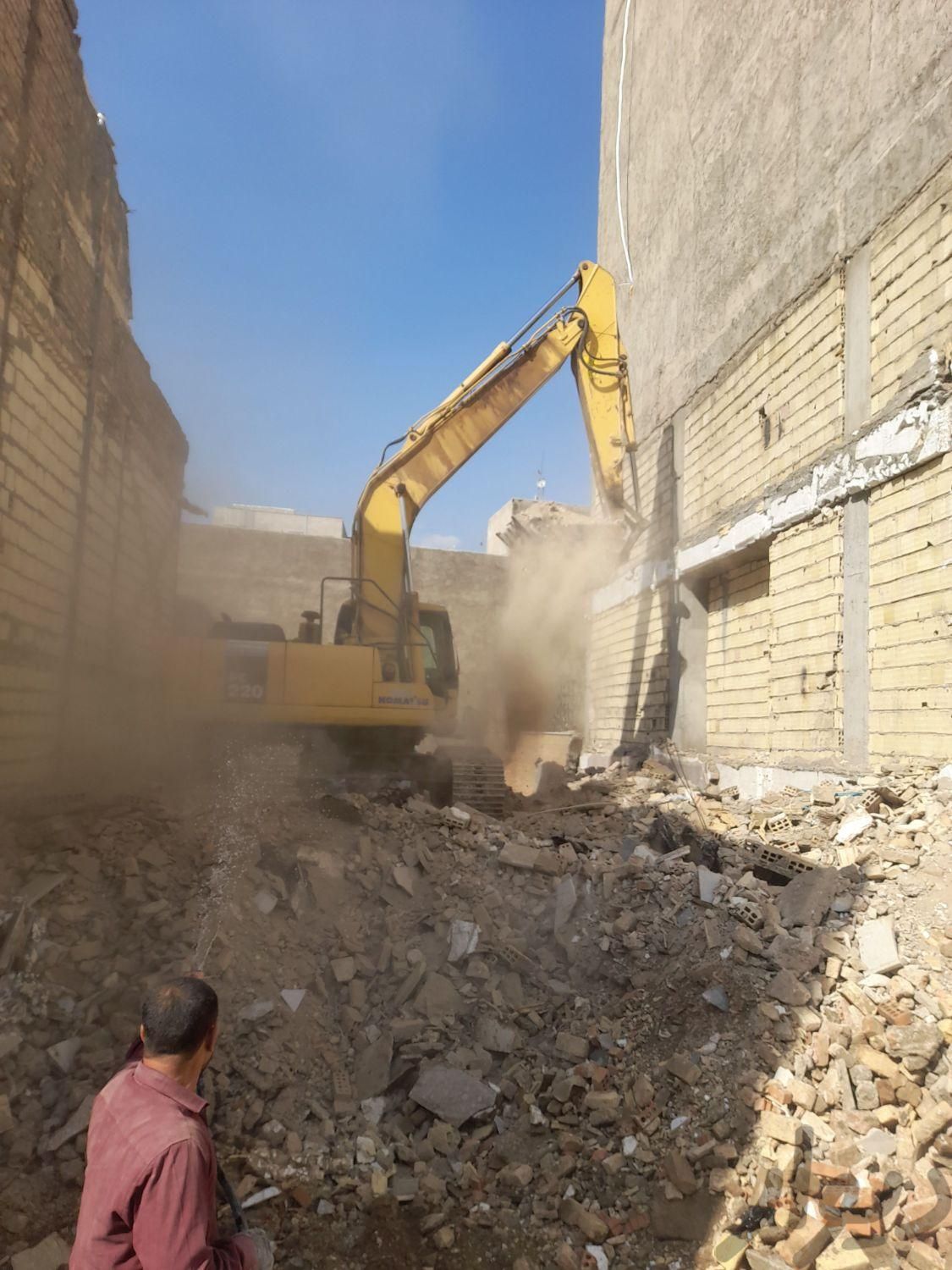 تخریب ساختمان خرید ضایعات|خدمات پیشه و مهارت|تهران, امیریه|دیوار