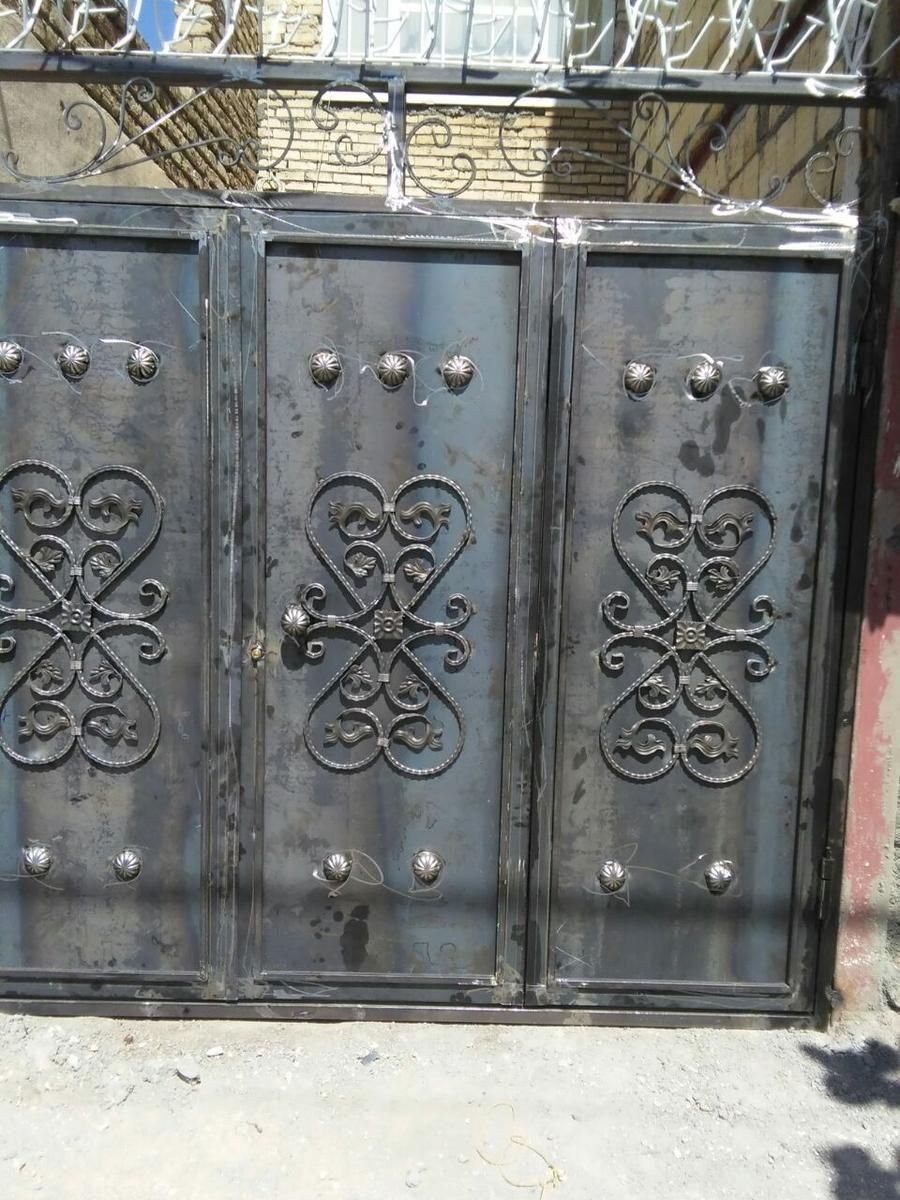 درب های و حیاطی بارنگ و بدون رنگ سه لنگه|مصالح و تجهیزات ساختمان|مشهد, پنجتن|دیوار