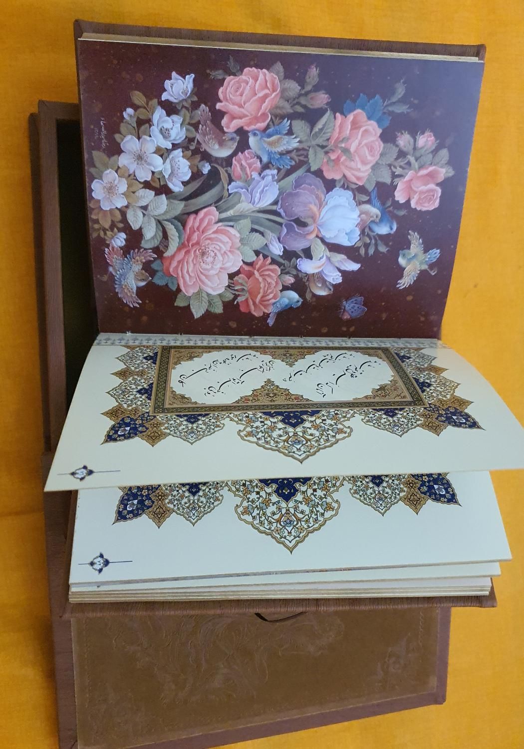 کتاب نفیس رباعیات حکیم عمر خیام|کتاب و مجله ادبی|تهران, شهرک غرب|دیوار