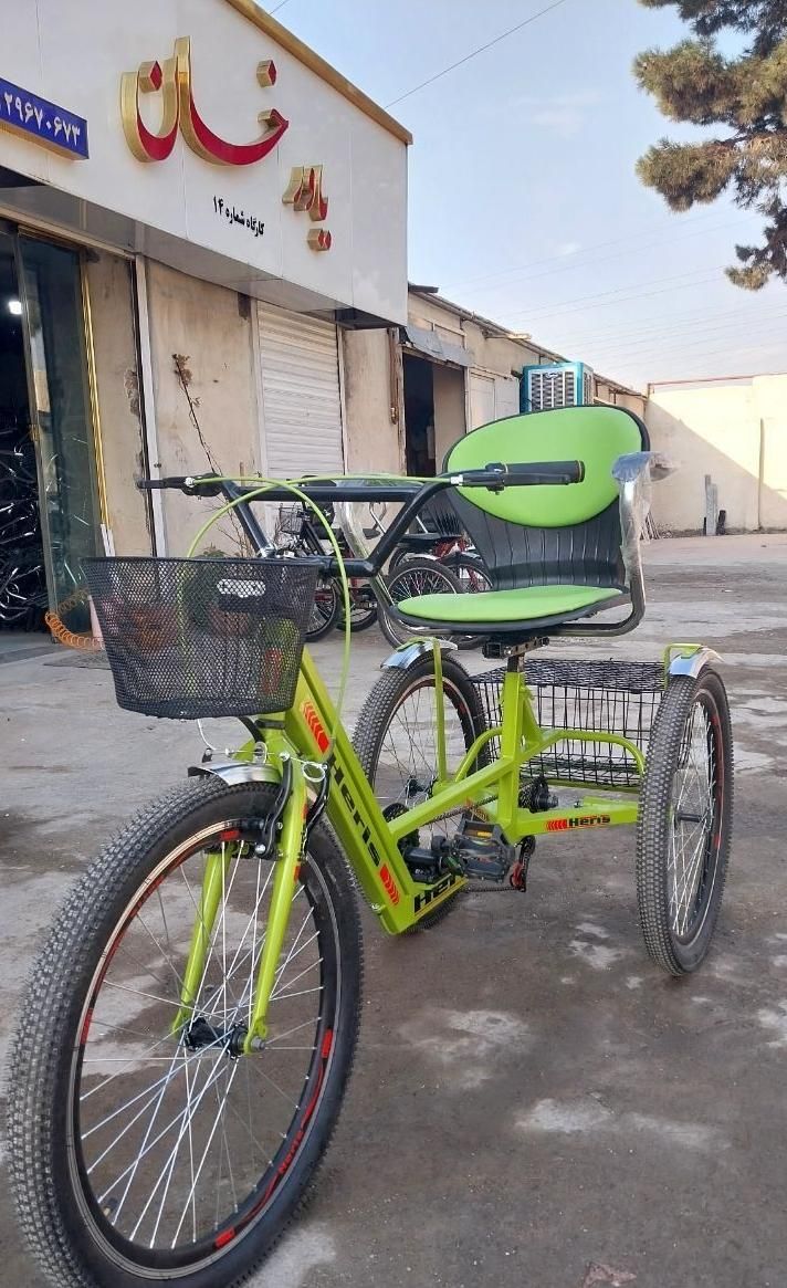 سه چرخه سبز مبله|دوچرخه، اسکیت، اسکوتر|فردیس, منظریه|دیوار