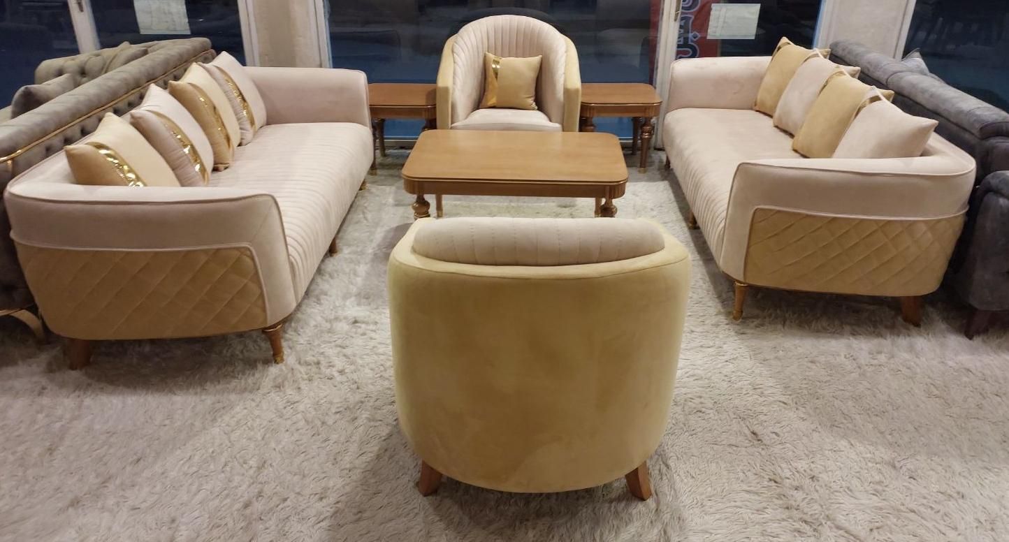 مُبل راحتی کرم رنگ/بدون پیش پرداخت/دم قسط|مبلمان خانگی و میز عسلی|همدان, |دیوار