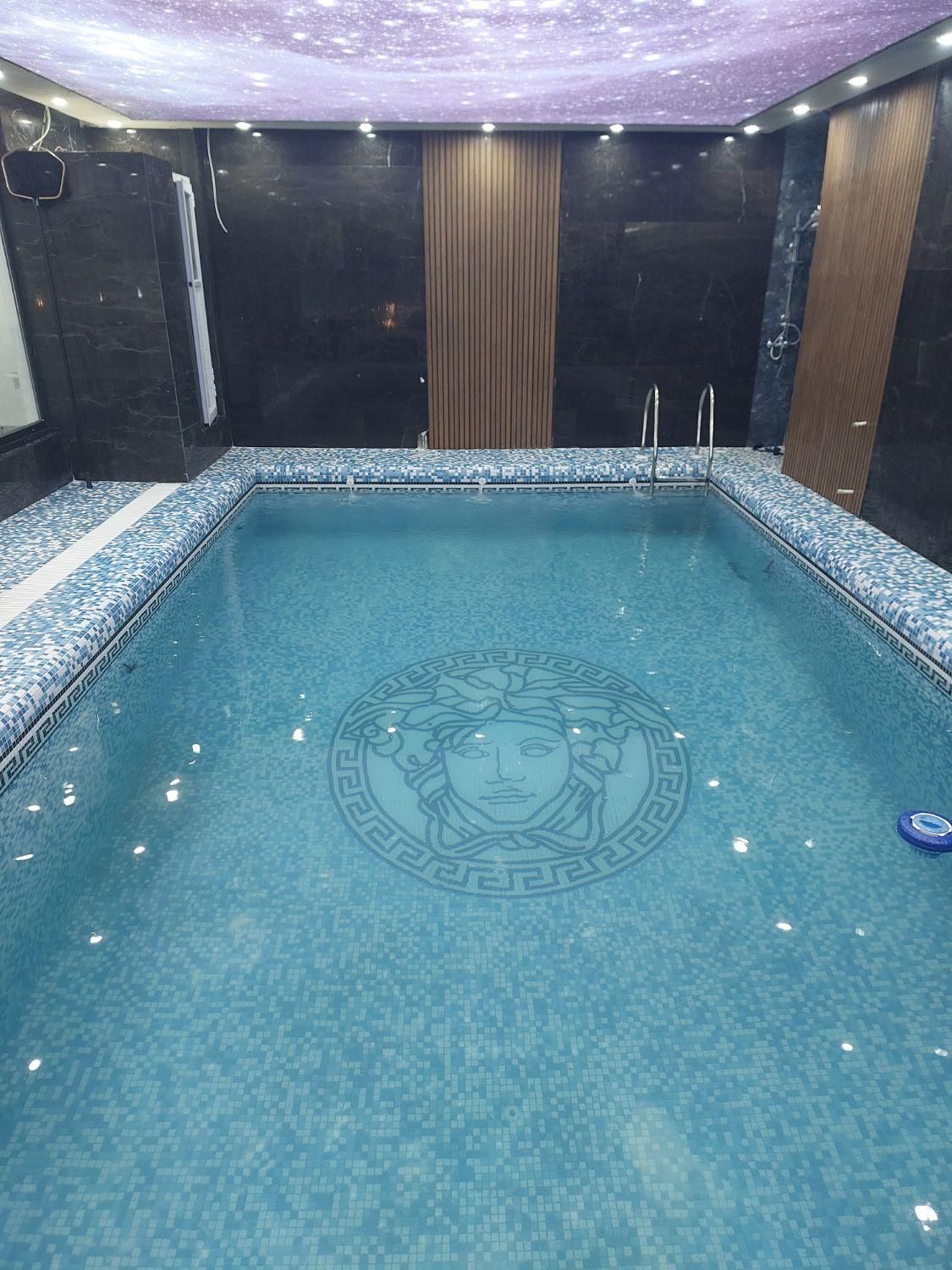 اجاره باغ ویلا شهرکی با استخر آب گرم و فول امکانات|اجارهٔ کوتاهمدت ویلا و باغ|شهریار, دهشاد بالا|دیوار