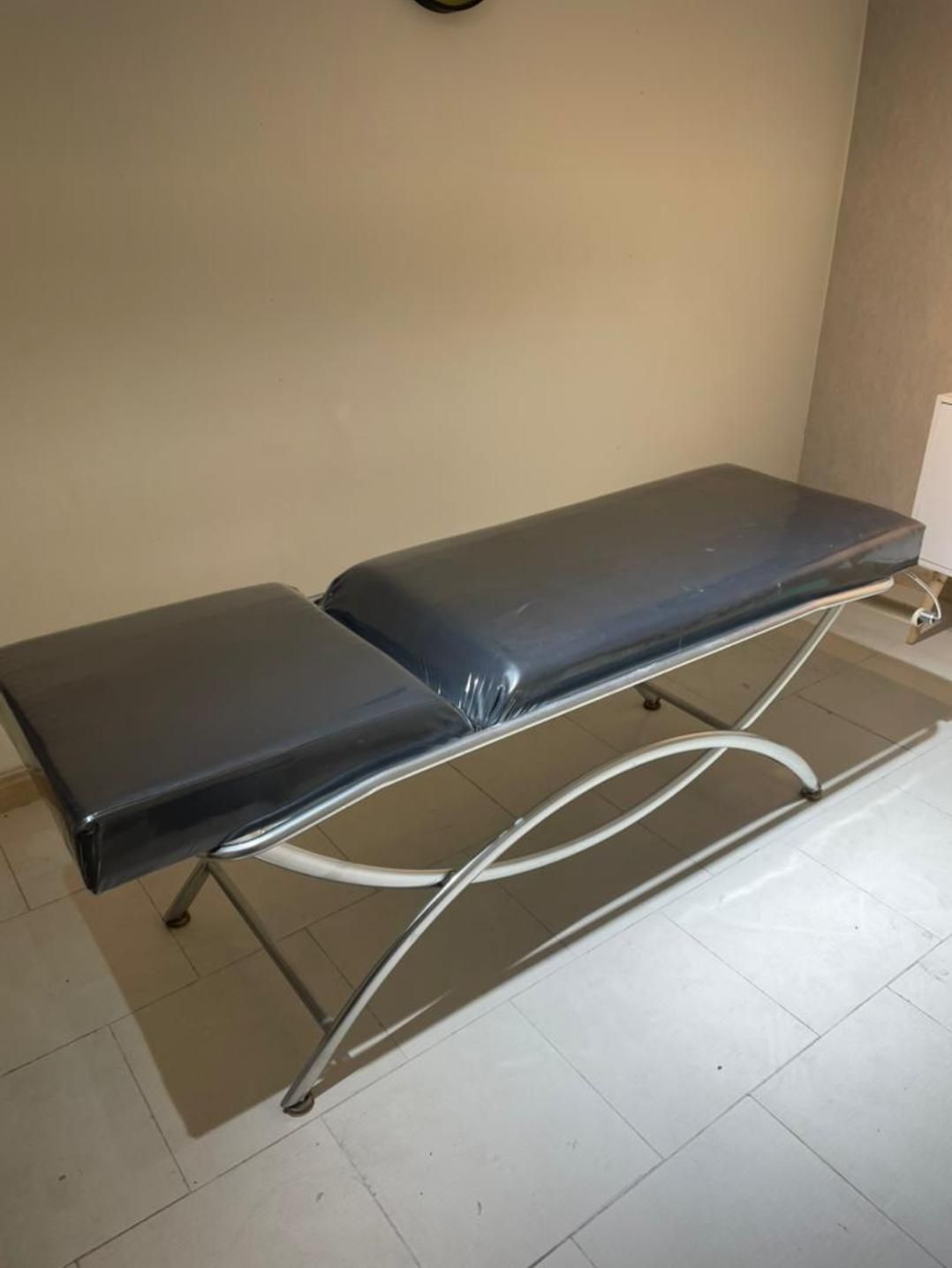 تخت معاینه برای پاکسازی طرح لیزر مدل ماساژ|آرایشی، بهداشتی، درمانی|تهران, صادقیه|دیوار