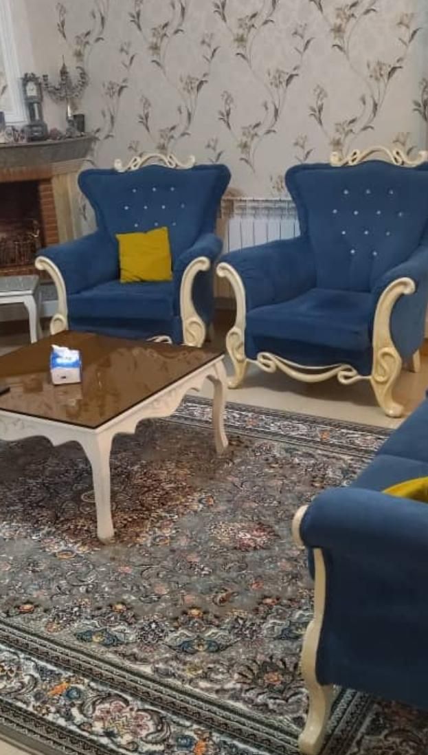 مبل ۷نفره|مبلمان خانگی و میز عسلی|رشت, رودباری|دیوار