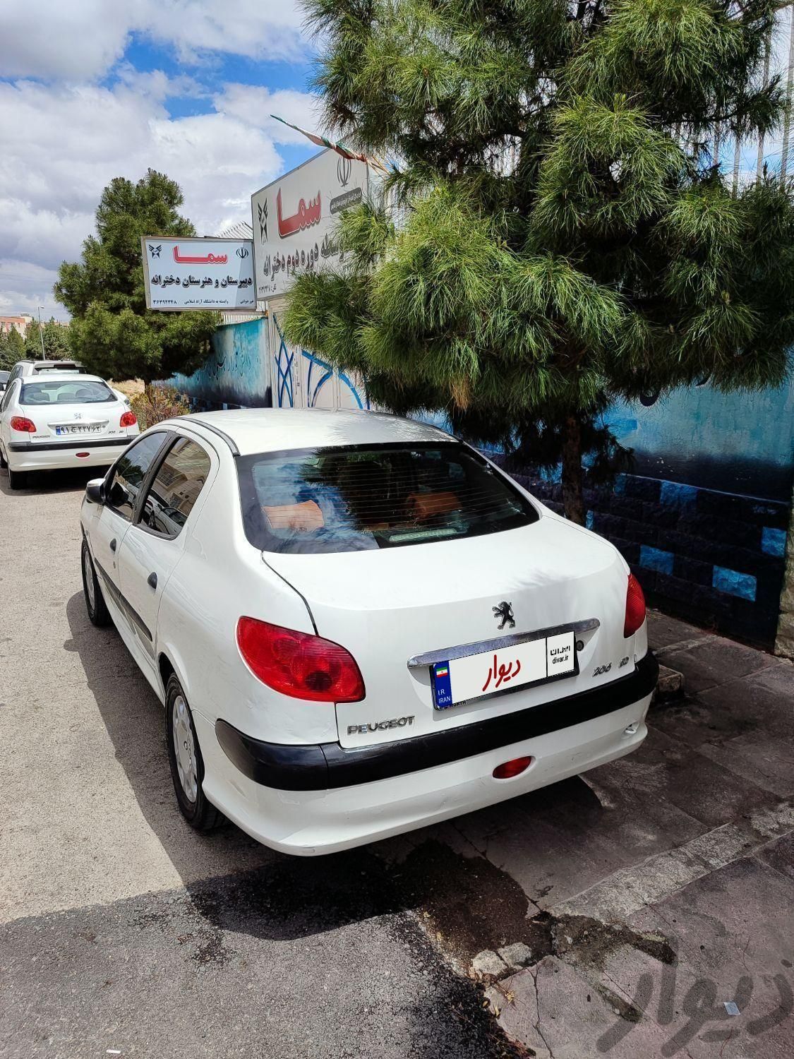 پژو 206 SD V8، مدل ۱۳۸۸|سواری و وانت|شیراز, شهرک گلستان|دیوار