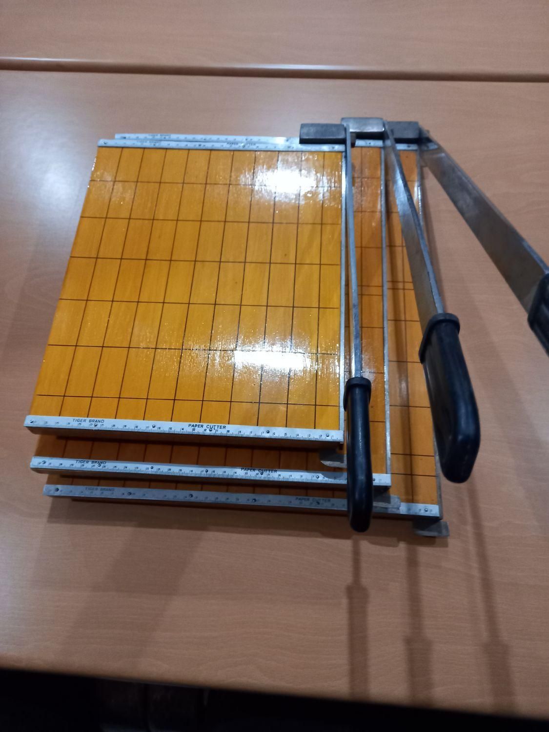 پخش عمده و تک فروشی کاتر کاغذ|لوازم التحریر|تهران, فلسطین (میدان انقلاب)|دیوار