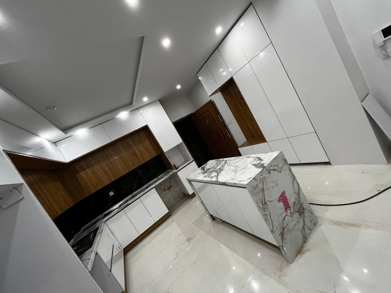 کابینت هایگلاس براق|مصالح و تجهیزات ساختمان|اندیشه, |دیوار