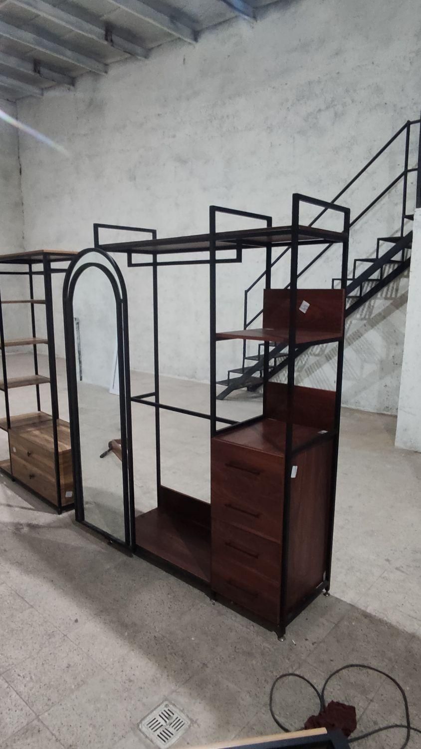 رگال فلزی با آینه متحرک|کتابخانه، شلف، قفسه‌های دیواری|مشهد, نوید|دیوار