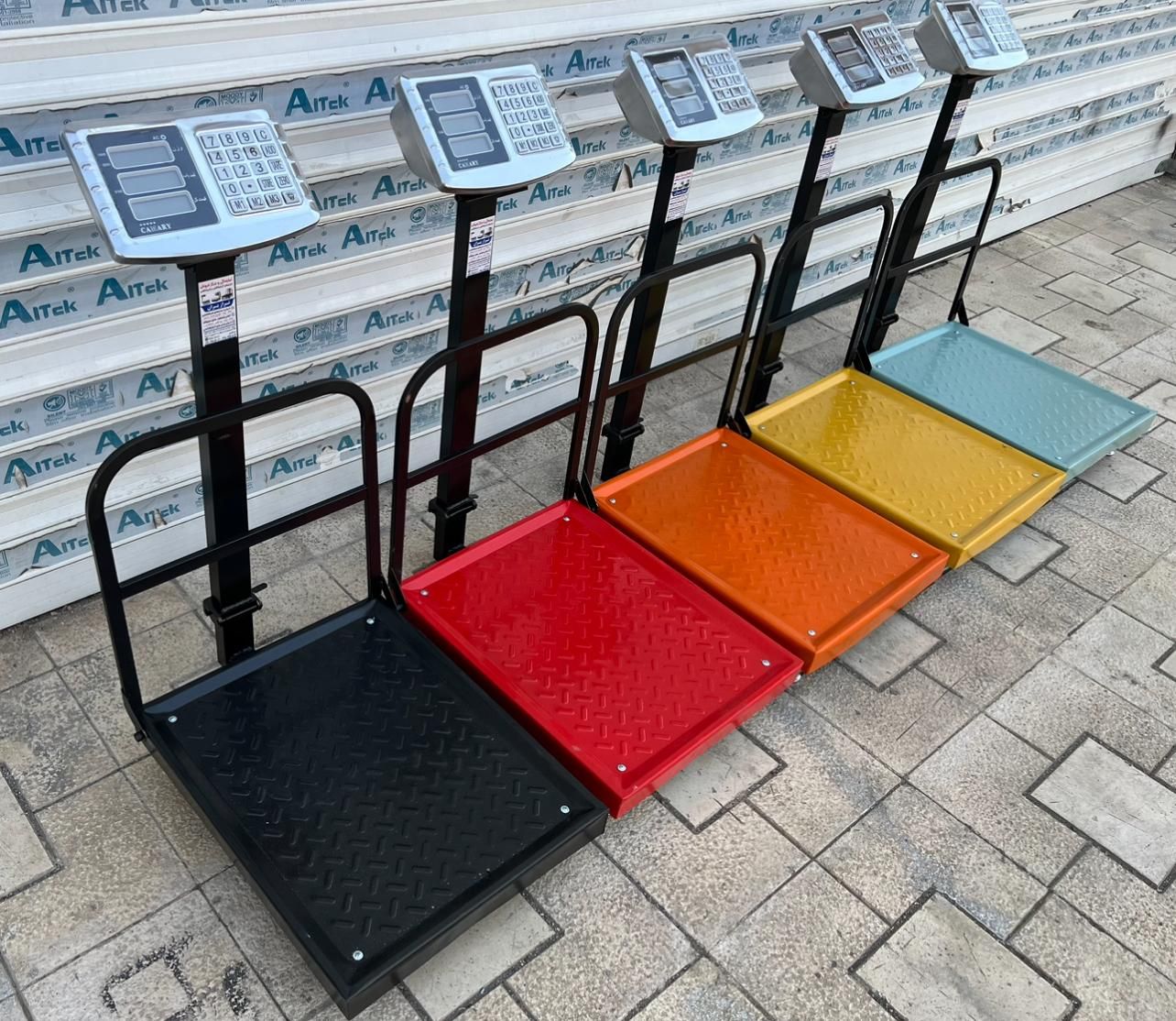 ترازو باسکول ۱۸۰ کیلو و ۳۵۰ کیلو طرح های مختلف|فروشگاه و مغازه|کرج, ساسانی (قلمستان)|دیوار