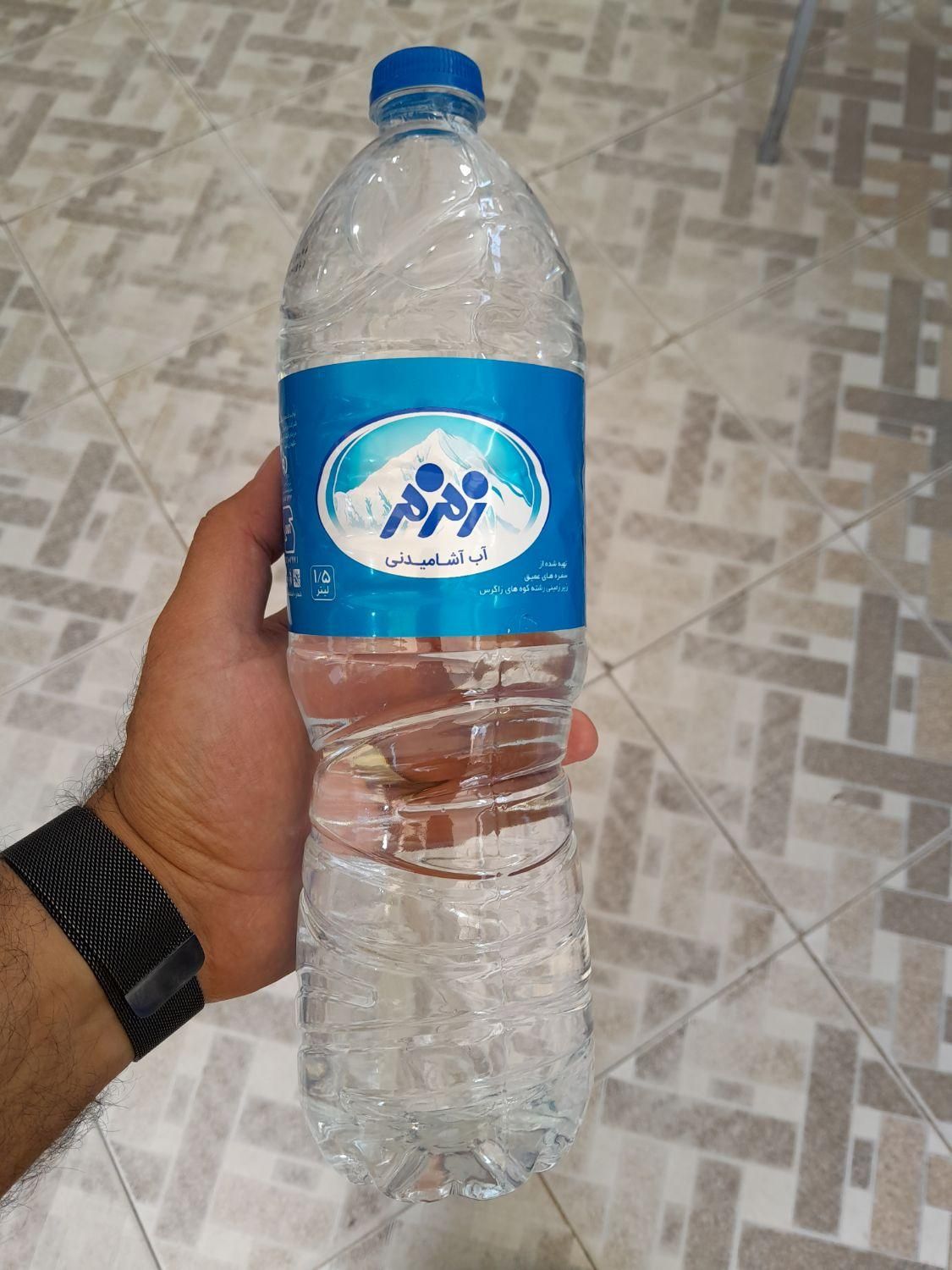 آب معدنی آکوافینا و زمزم 1.5 لیتری|عمده‌فروشی|اصفهان, شهرک ولیعصر|دیوار