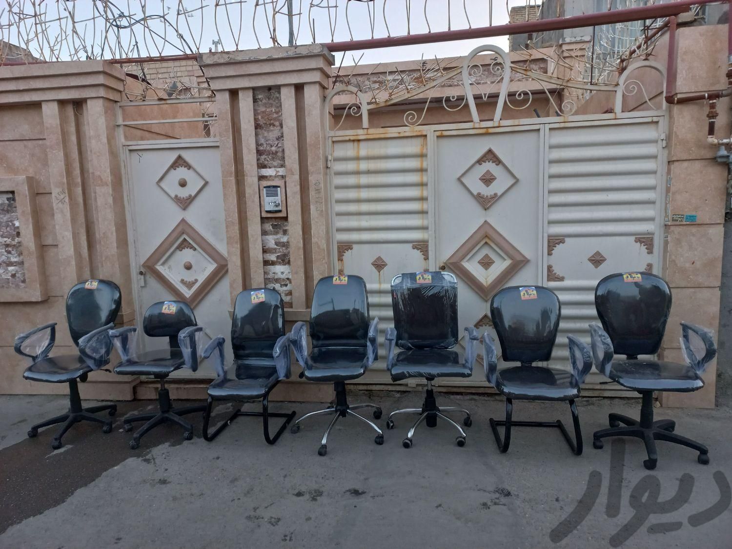 ((صندلی جکدار گردون اداری ))|دفتر کار|مشهد, شهرک شهید رجایی|دیوار