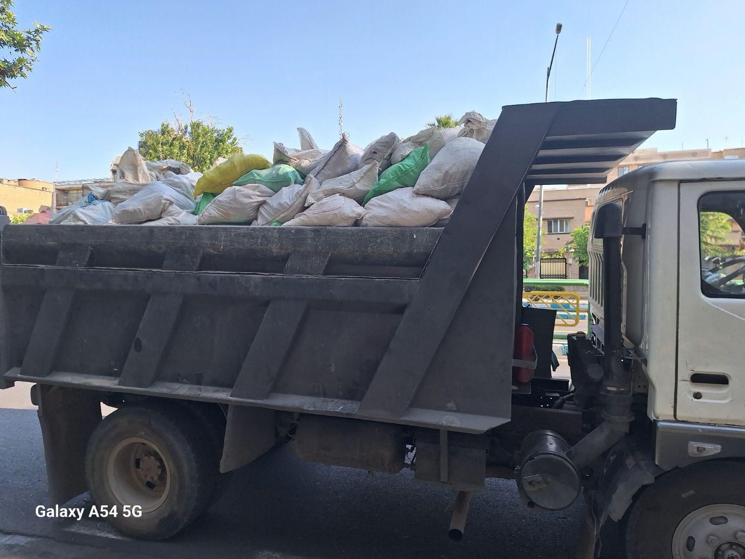 حمل نخاله وخاک خاکبرداری با بادسان خاور بابکت|خدمات حمل و نقل|تهران, پاسداران|دیوار