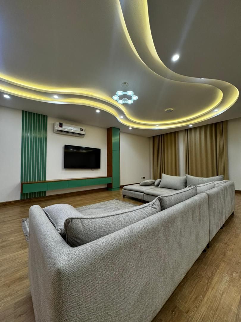 کاخ ویلا استخر دار مستقیم مالک|اجارهٔ کوتاهمدت ویلا و باغ|کیش, |دیوار