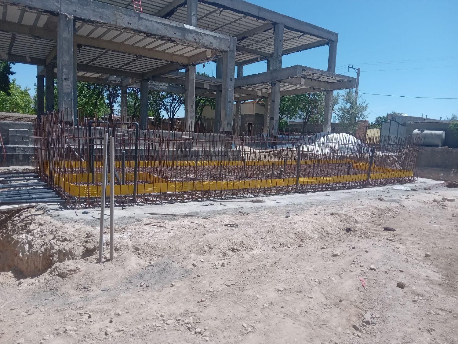 اجرای سقف های بتنی اسکلت فنداسیون استخر و دیوار|خدمات پیشه و مهارت|بومهن, |دیوار