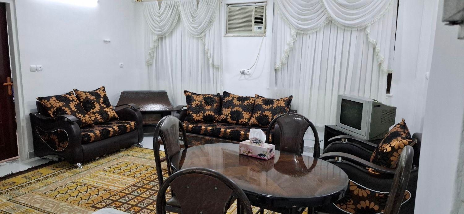 اپارتمان مرکز شهر لاهیجان جنب استخر|اجارهٔ کوتاه‌مدت آپارتمان و سوئیت|لاهیجان, گلستان|دیوار