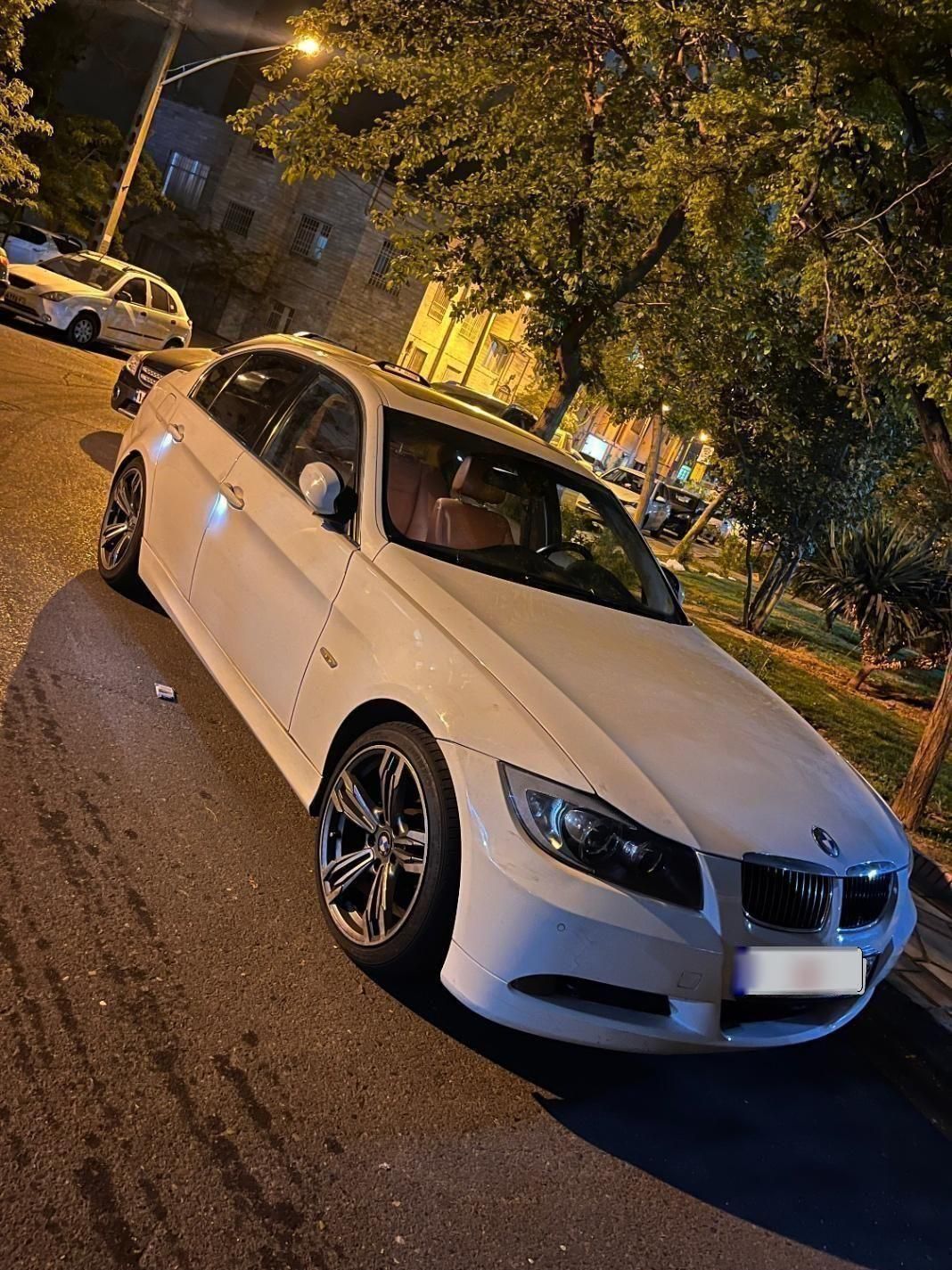 بی ام و ۳۲۰ بی‌ام‌و سری 3 سدان 330i،  مدل ۲۰۰۷|خودرو سواری و وانت|تهران, دانشگاه علم و صنعت|دیوار