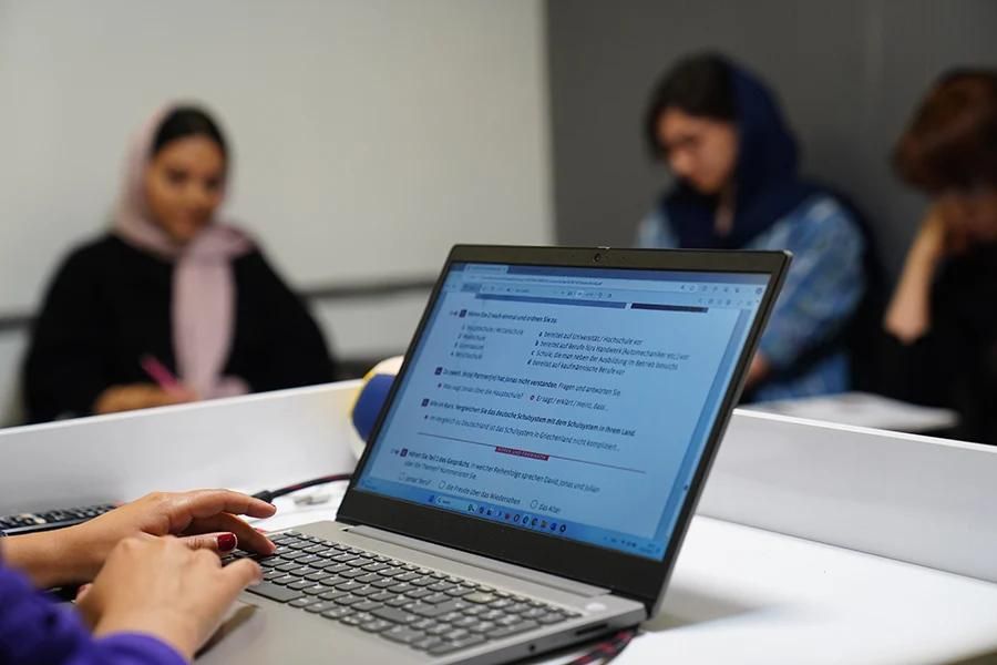 کلاس زبان آلمانی در آموزشگاه تخصصی زبان آلمانی|خدمات آموزشی|کرج, مهرویلا جنوبی|دیوار