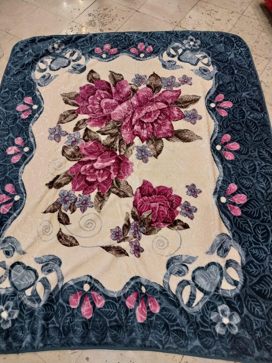 پتوی شادیلون 002 دو نفره زهیم و پر گوشت|رختخواب، بالش، پتو|مشهد, امیر|دیوار