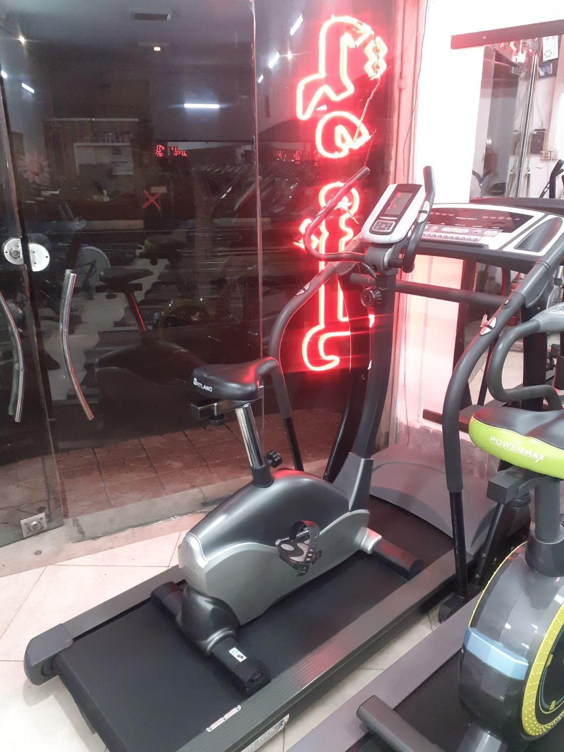 دوچرخه ثابت استوک رایان تردمیل|تجهیزات ورزشی|تبریز, |دیوار