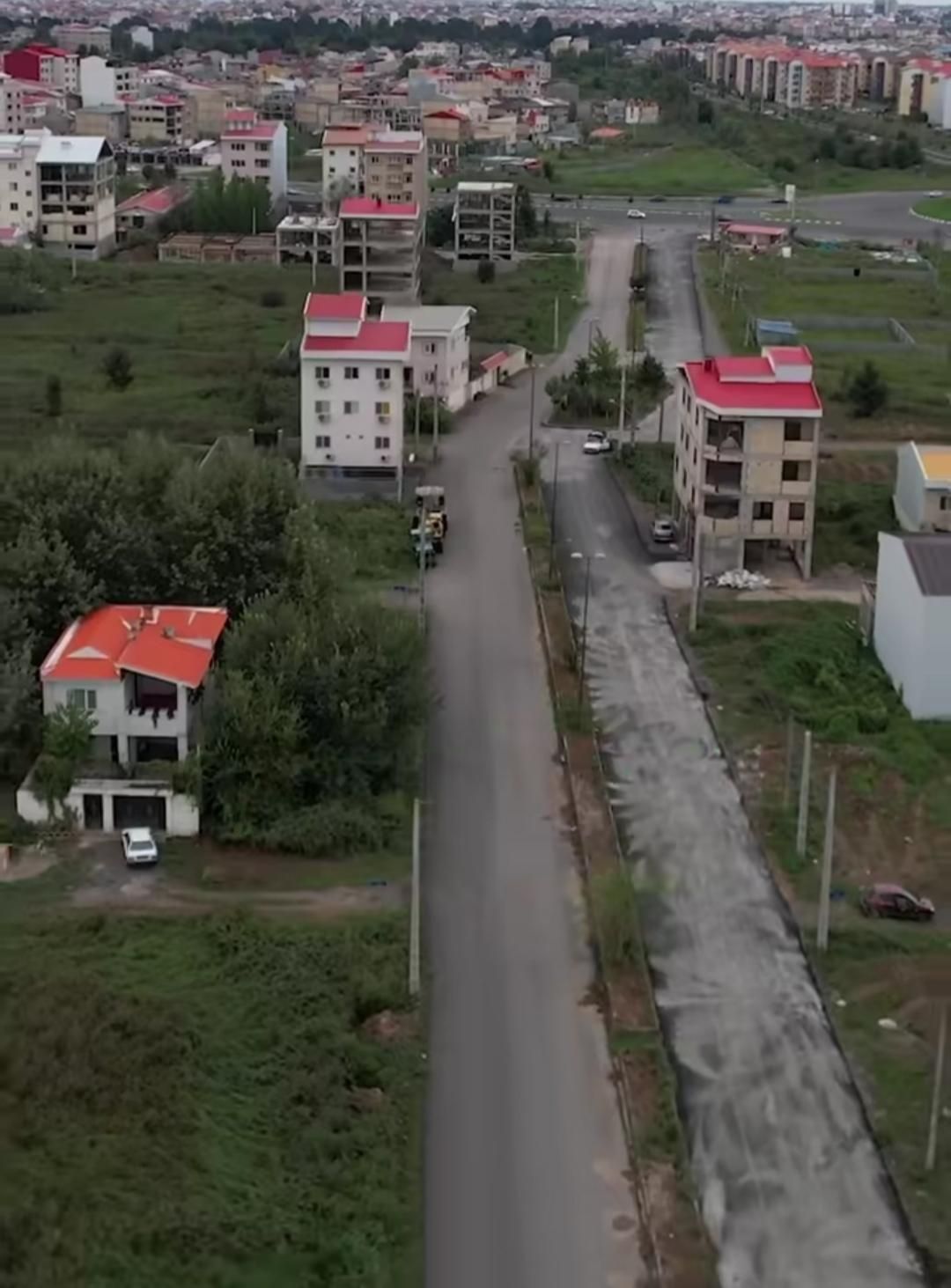 مسکن‌مهر‌بربلوار۱۸متری۲برشهرک‌زعفرانیه(اداره‌برق)|فروش زمین و ملک کلنگی|رشت, کوی غلام نیا|دیوار