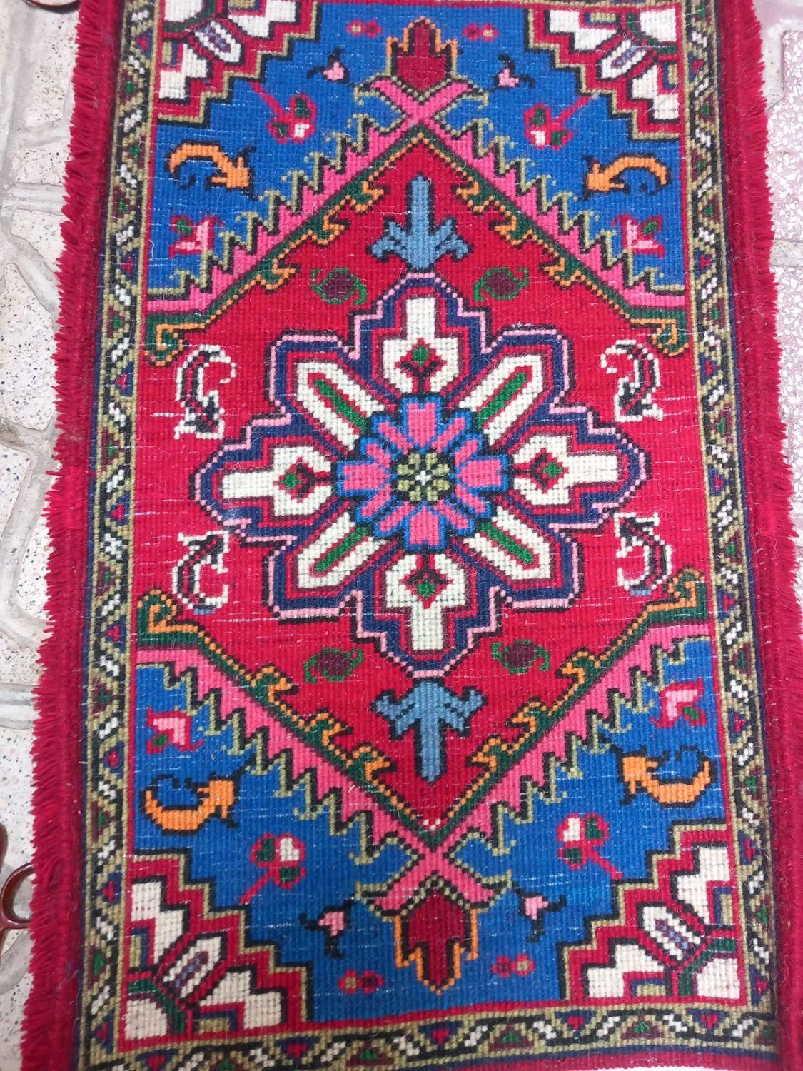 دو عدد رومبلی یا پادری نونو|فرش|بومهن, |دیوار