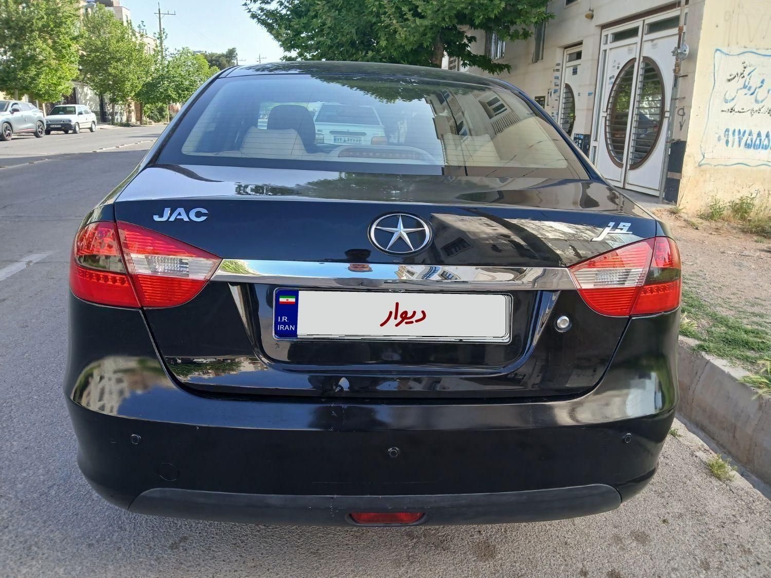 جک J5 دنده‌ای 1500cc، مدل ۱۳۹۲ تمیز وکم کار|خودرو سواری و وانت|شیراز, شهرک گلدشت حافظ‎|دیوار