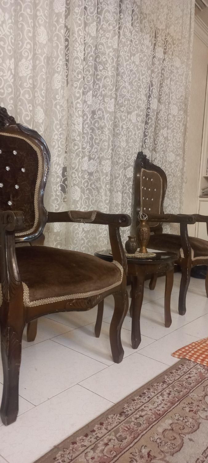 مبلمان سلطنتی تمام چوب|مبلمان خانگی و میز عسلی|اصفهان, سروستان|دیوار