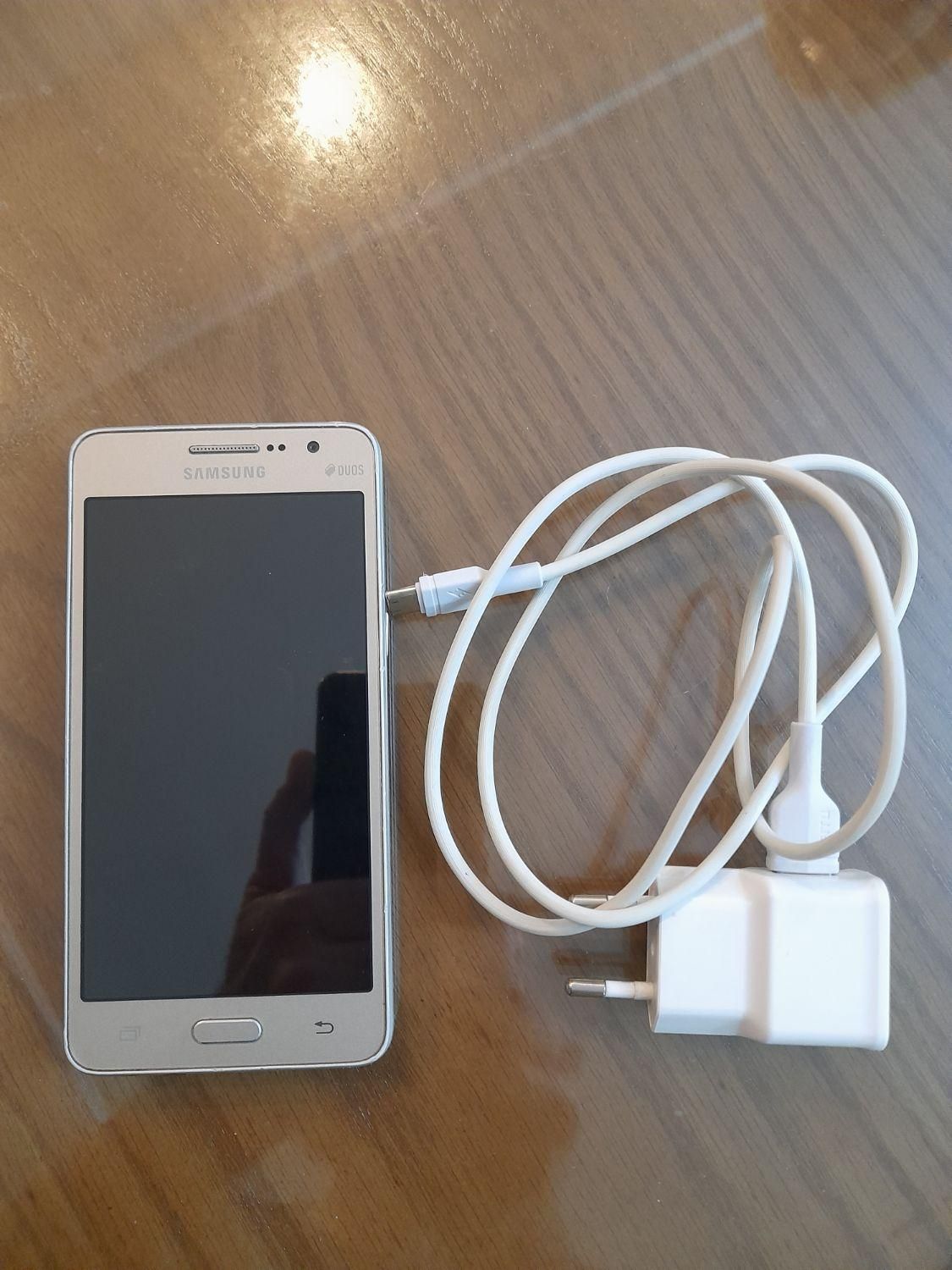سامسونگ Galaxy A3 Duos با حافظهٔ ۱۶ گیگابایت|موبایل|اصفهان, بهارستان|دیوار