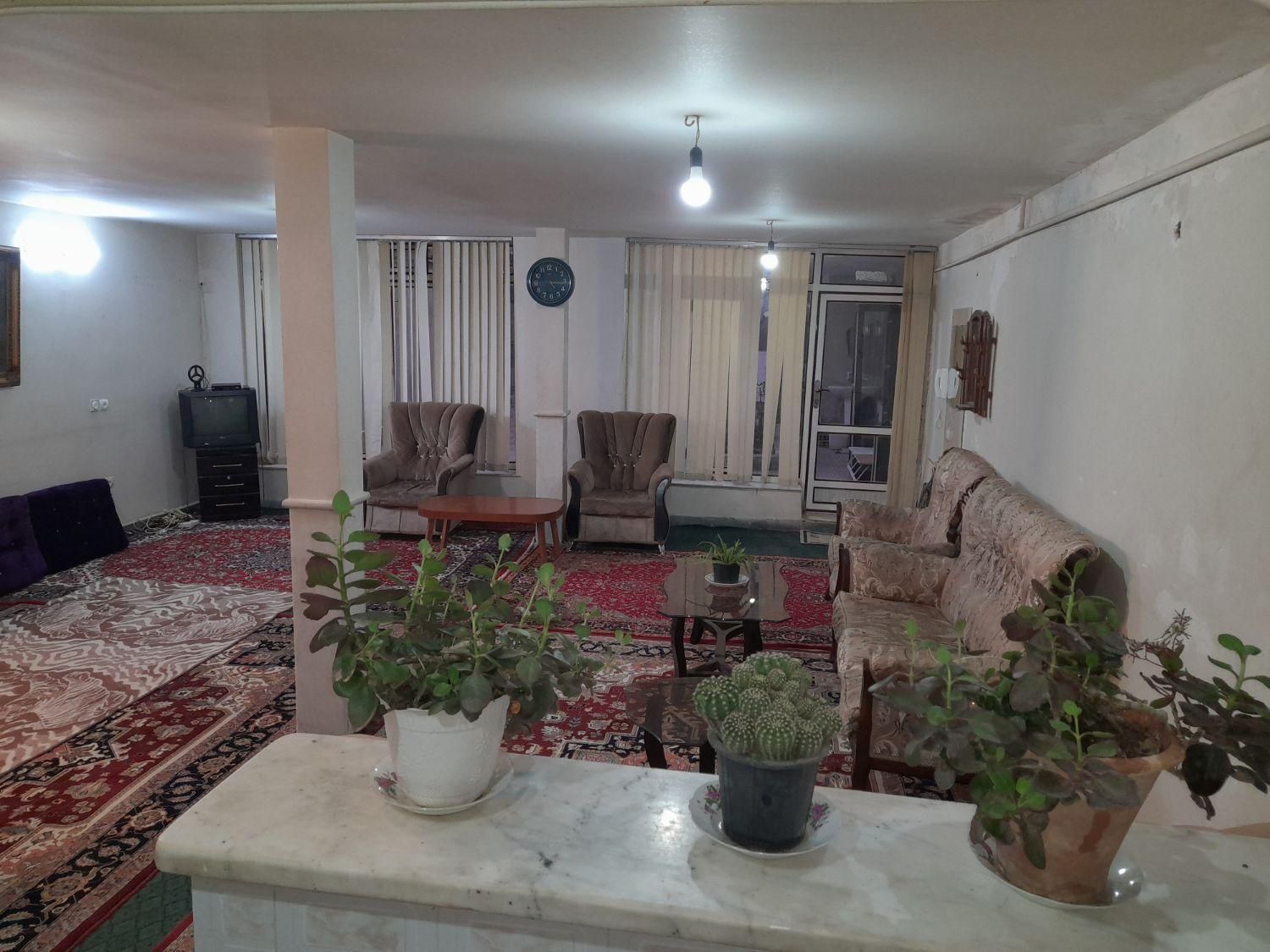 اجاره روزانه/هفتگی/ماهانه آپارتمان ۱۴۰ متری|اجارهٔ کوتاهمدت آپارتمان و سوئیت|تبریز, |دیوار