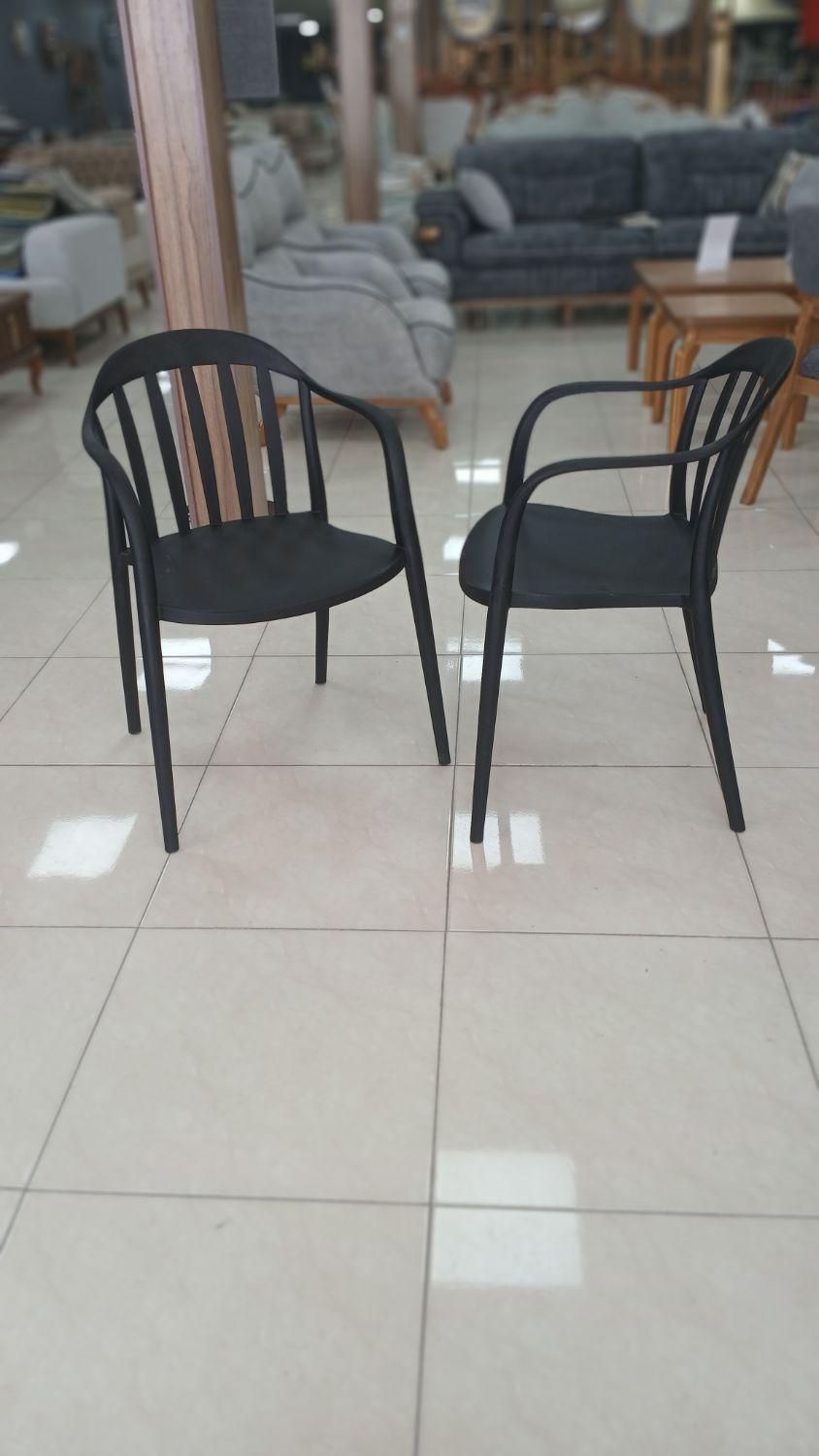 صندلی پلاستیکی/فایبر ویگوو/کافه|میز و صندلی غذاخوری|کرج, شهرک سهرابیه|دیوار