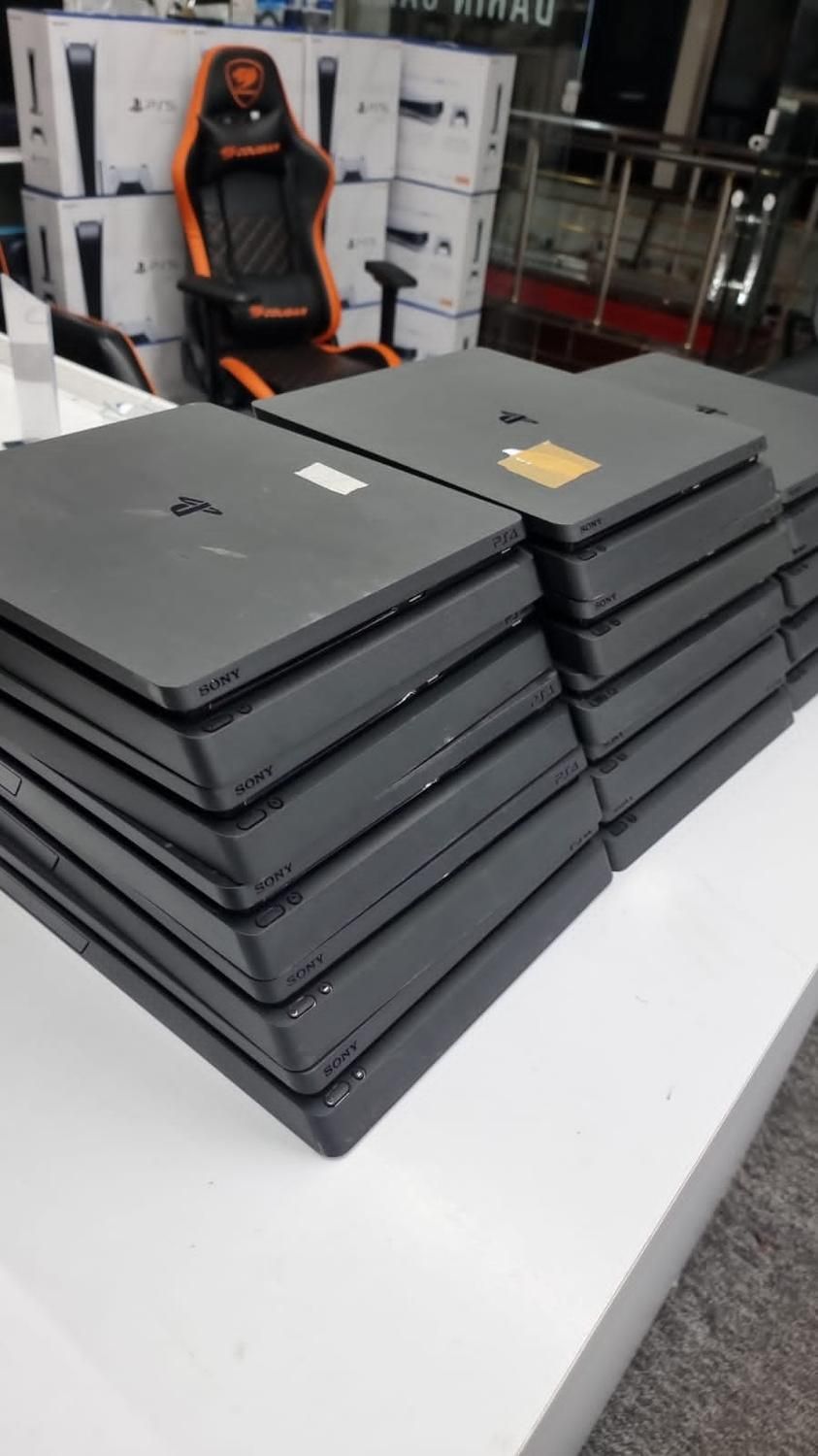 ps4 سونی 4 پلی استیشن اسلیم خیلی تمیز|کنسول، بازی ویدئویی و آنلاین|تبریز, |دیوار