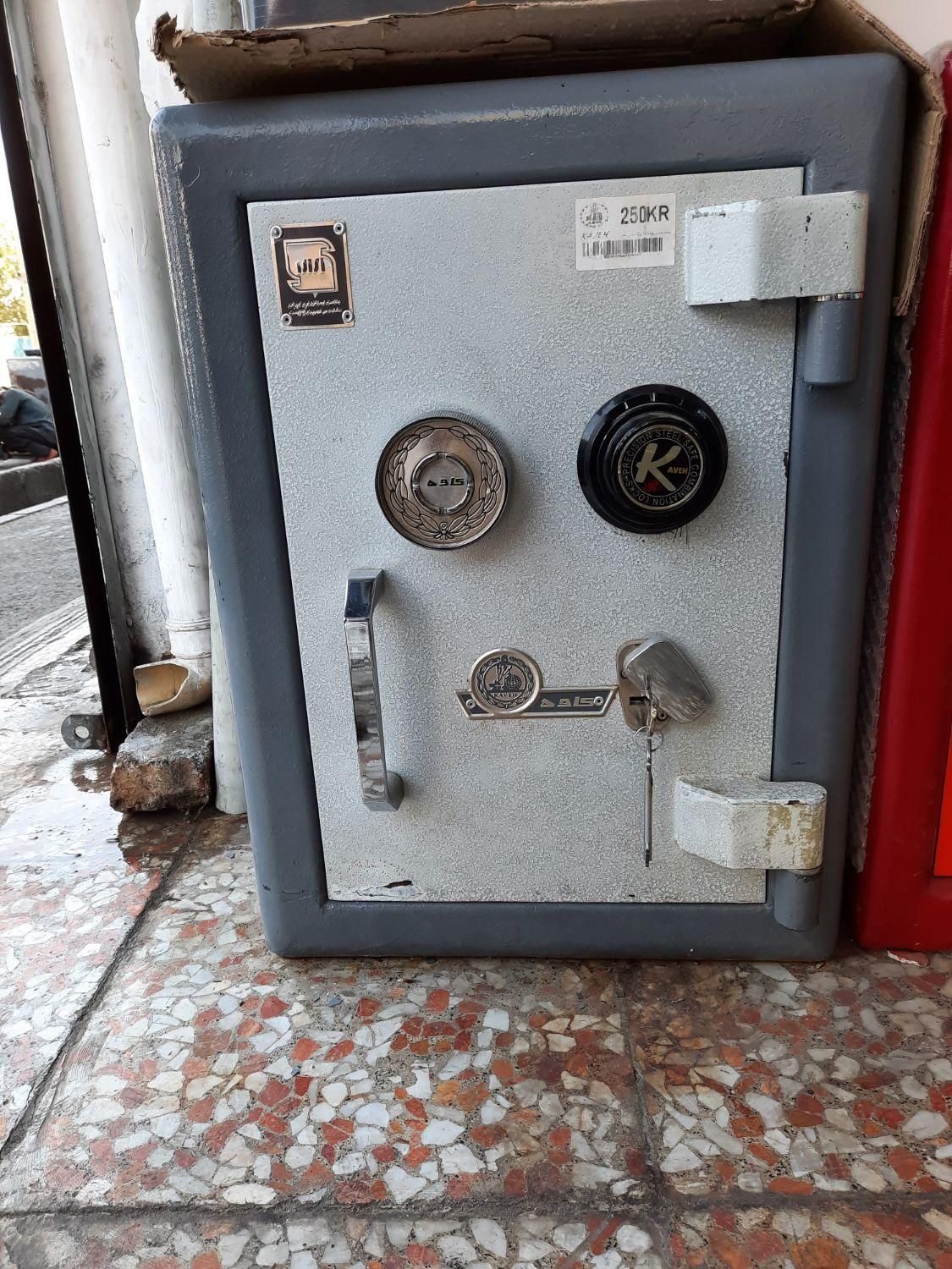 گاوصندوق برگه A4 خور گاو صندوق برند|ابزارآلات|تهران, خلیج فارس|دیوار